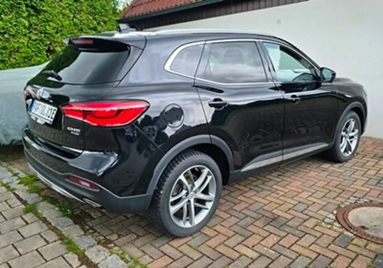 MG EHS EHS PHEV Luxury Schwarz - 1