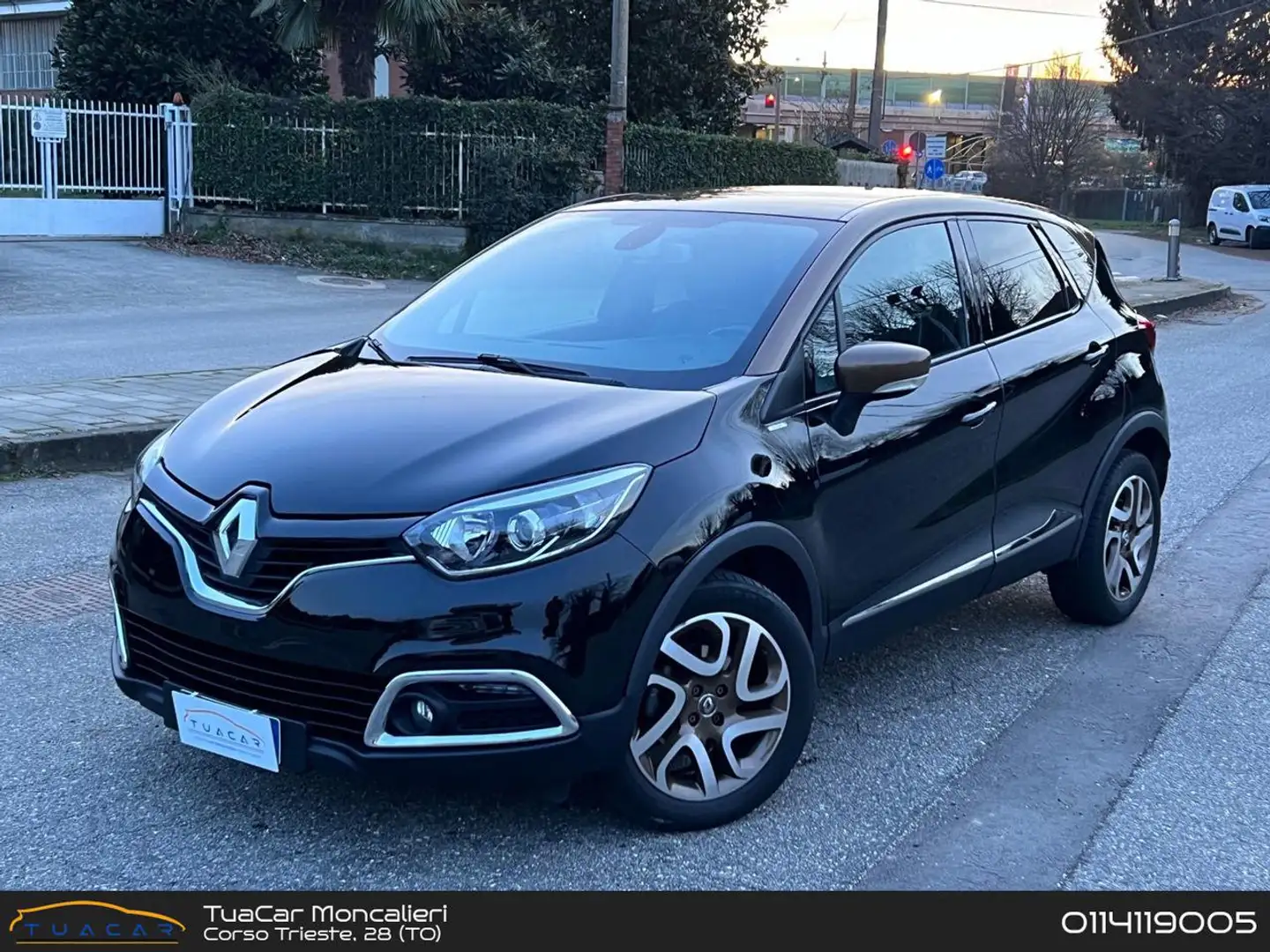 Renault Captur Iconic 1.5 ENERGY dCi 110 Zwart - 1