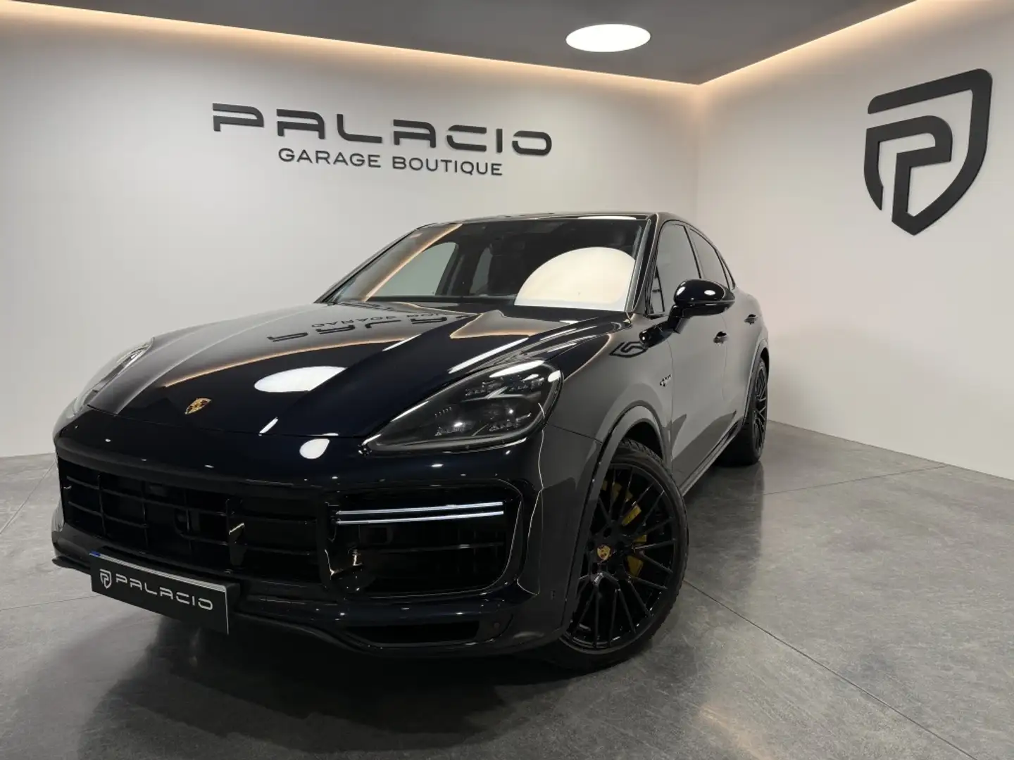Porsche Cayenne Turbo S E-Hybrid Coupé Aut. Azul - 2