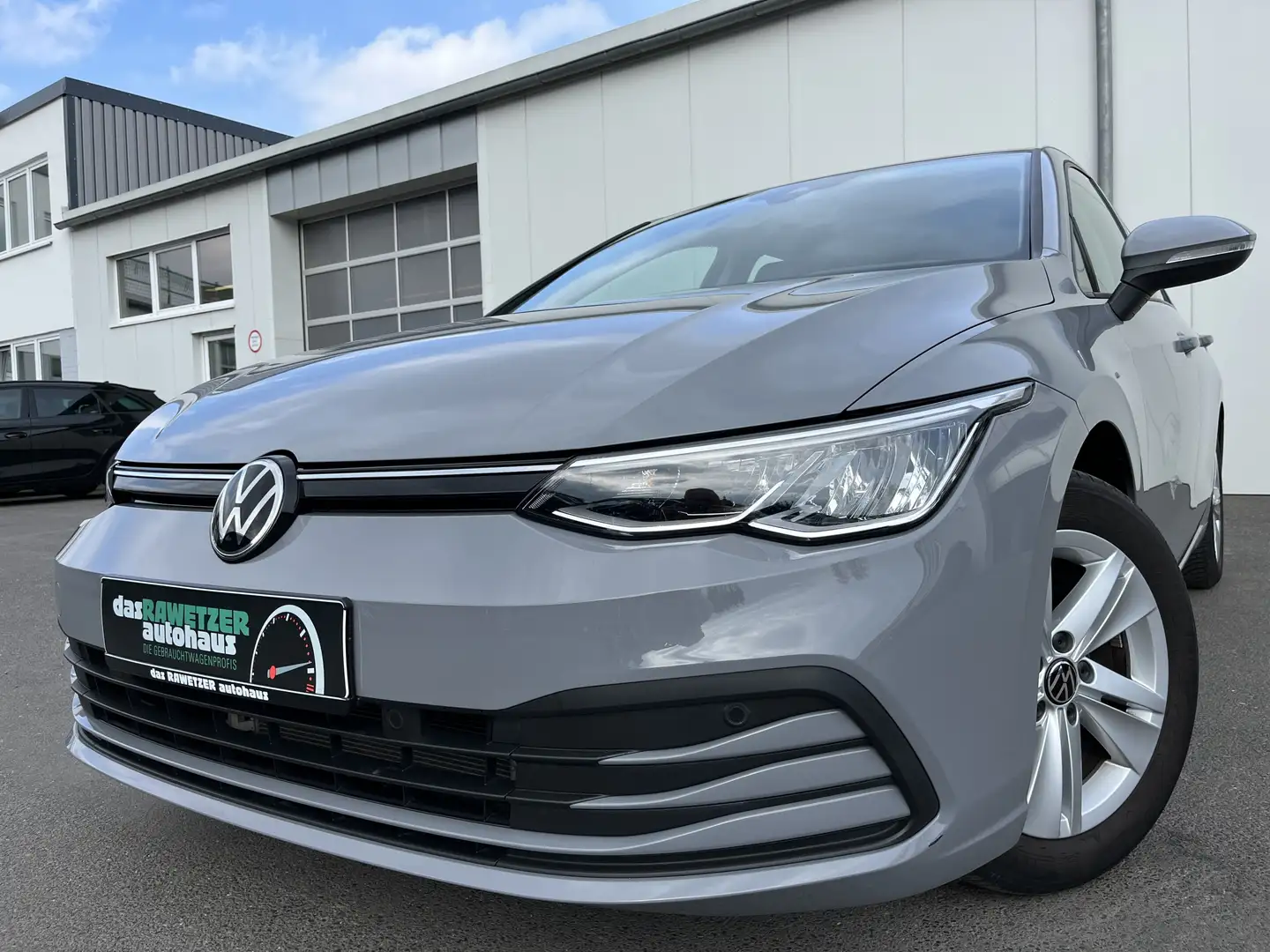 Volkswagen Golf 1.5 TSI Life 106€ m. 20% Anzahlung AHK Digital C Grigio - 1