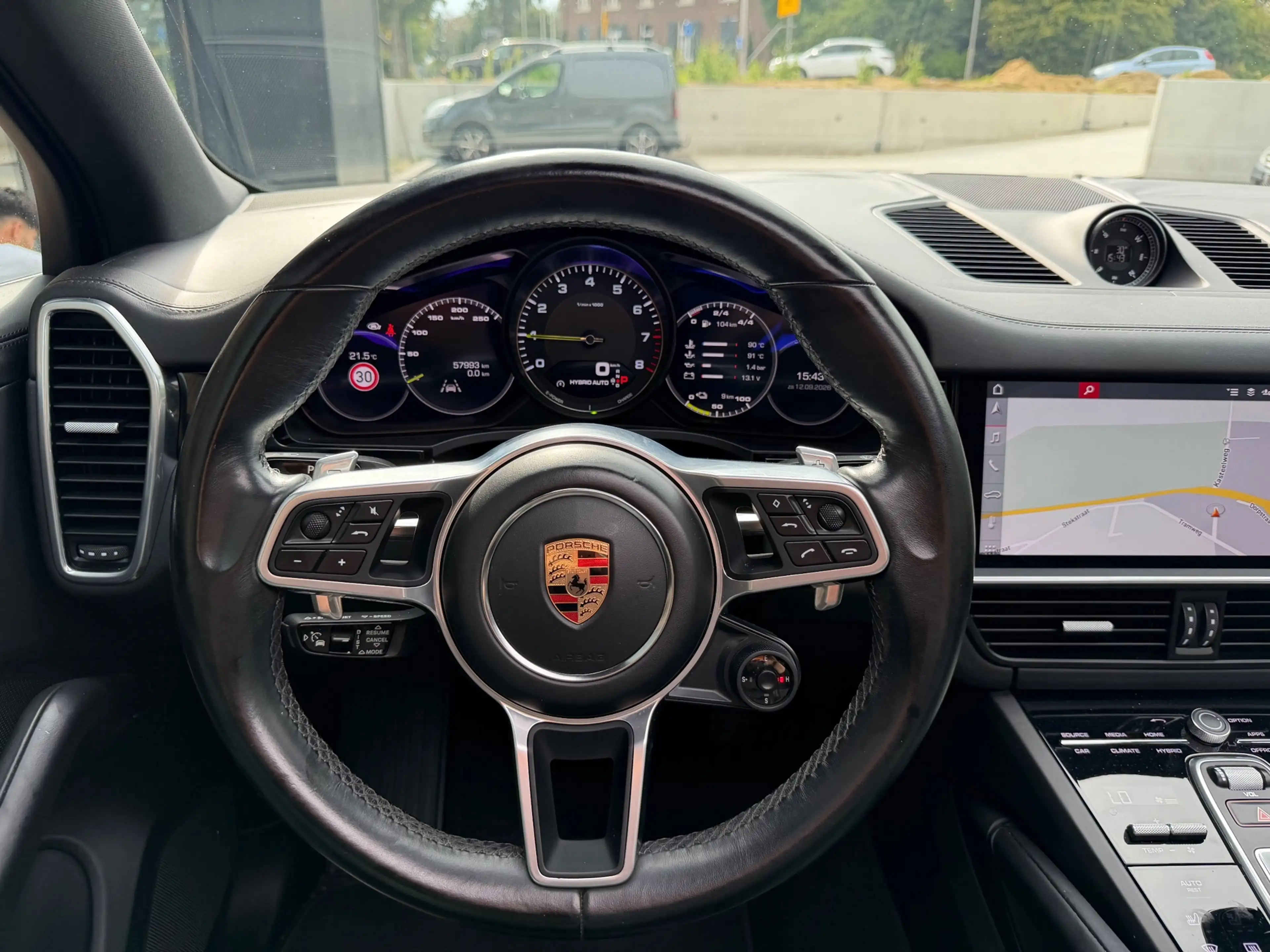 Porsche Cayenne 3.0 E-Hybrid PANO BOSÉ ACC 2020 BTW — photo 12