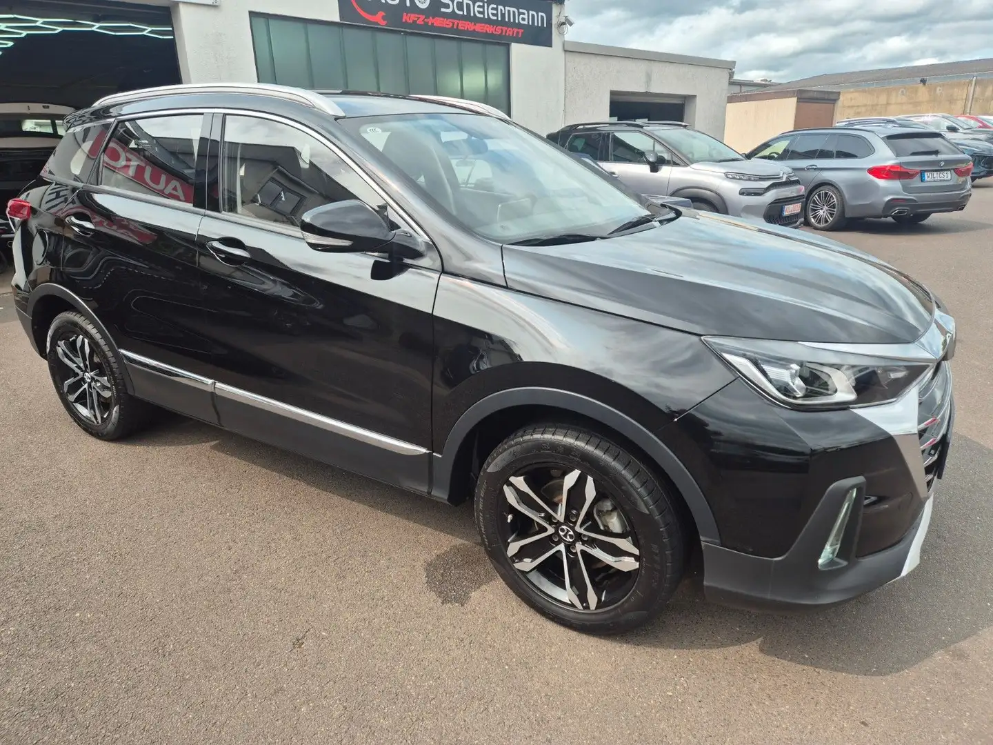 BAIC Senova X55 1.Hand, Unfallfrei , Scheckheft Gepfl. Negro - 2