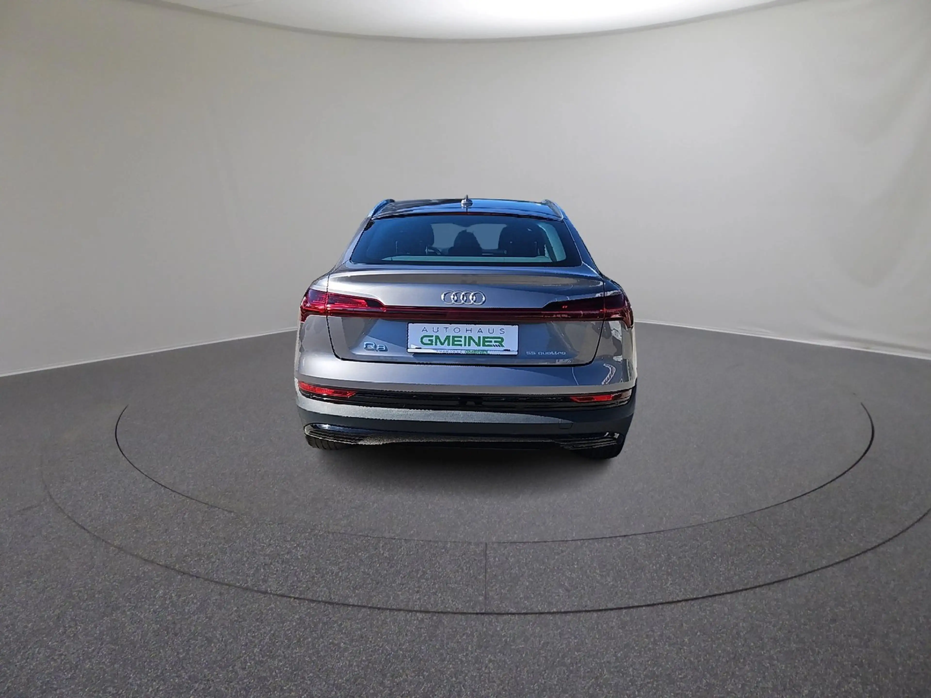 Audi e-tron 55 300 kW Business 4x S-Line!!! — photo 4