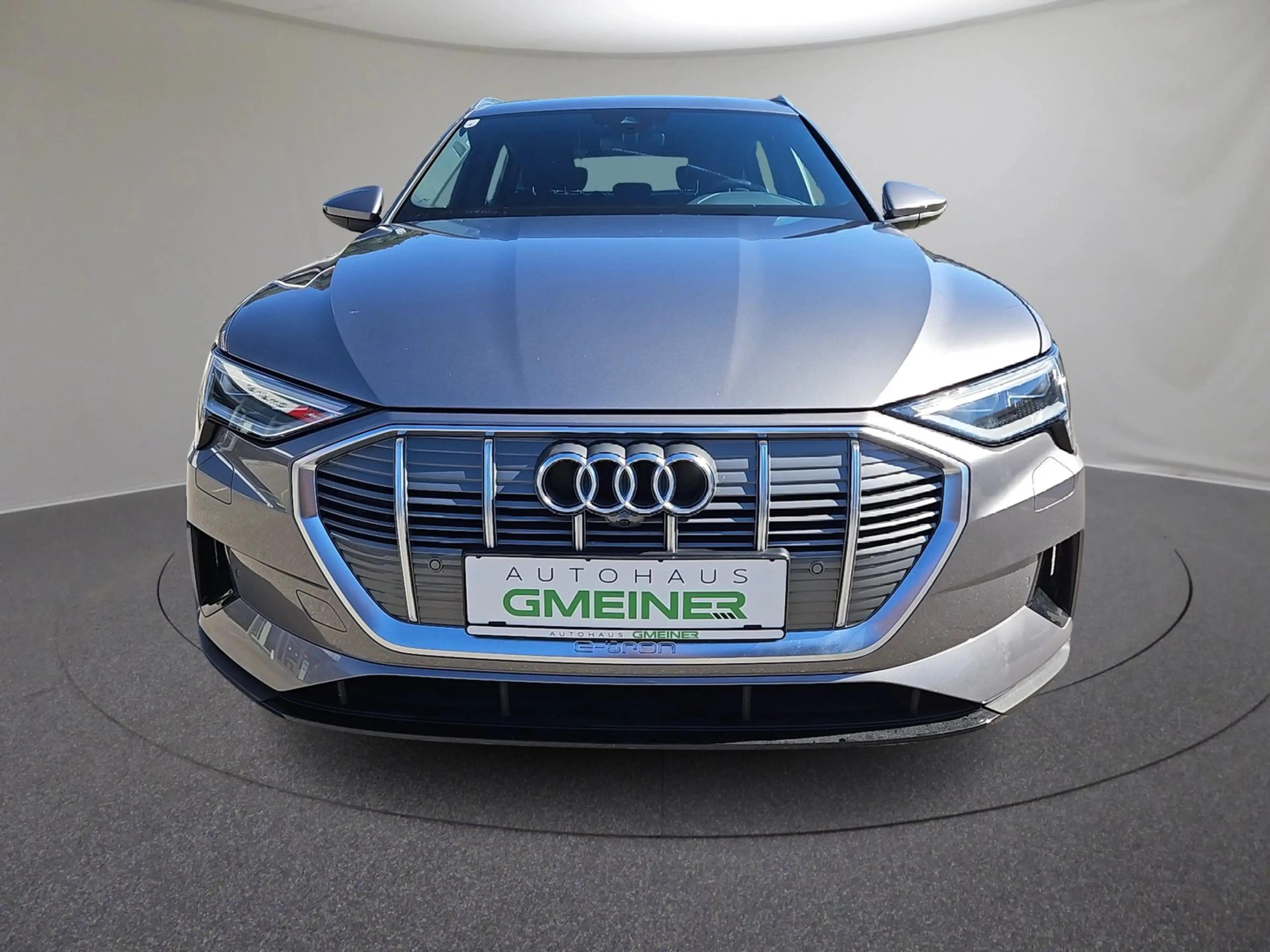 Audi e-tron 55 300 kW Business 4x S-Line!!! — photo 6