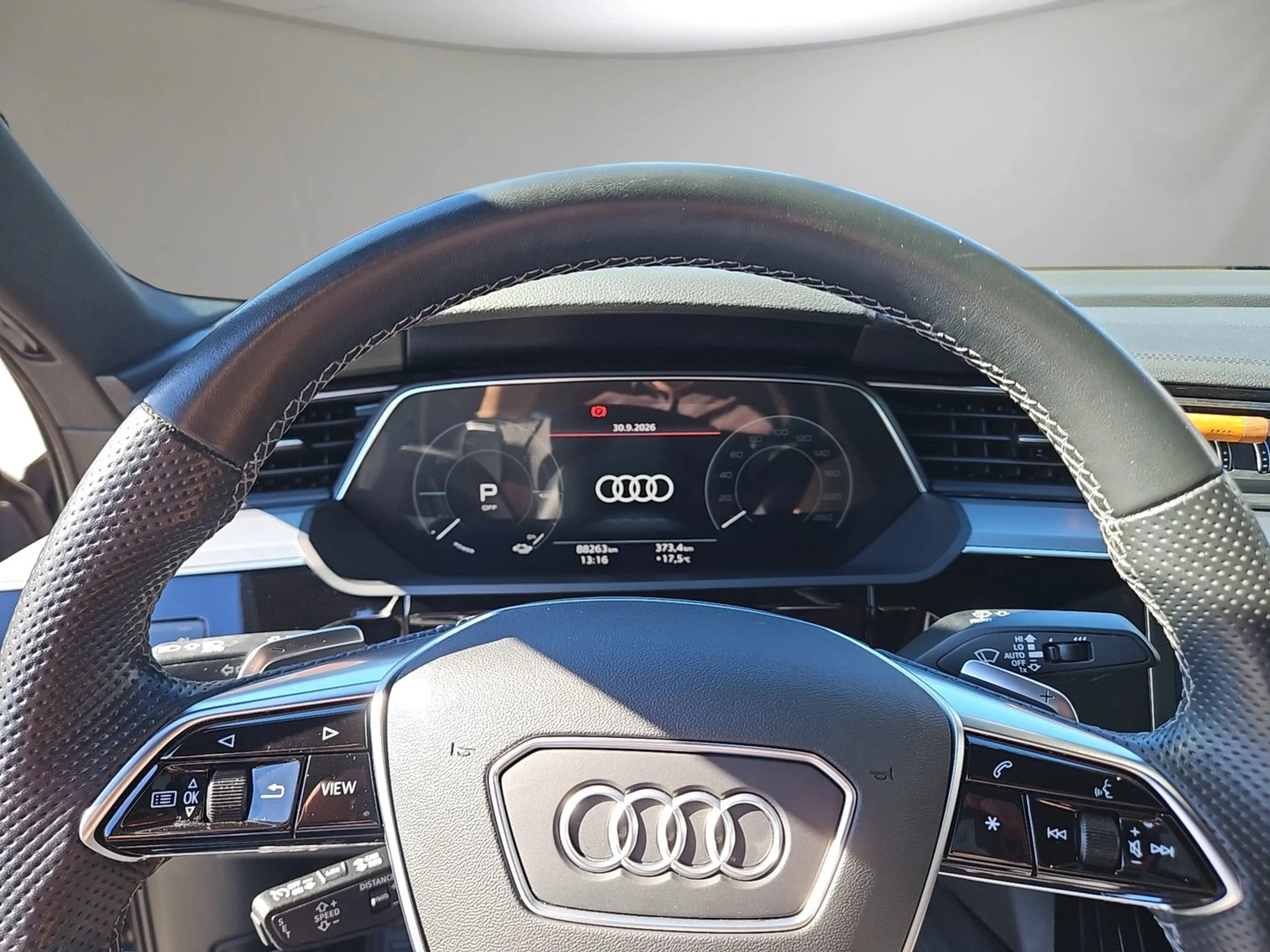 Audi e-tron 55 300 kW Business 4x S-Line!!! — photo 12