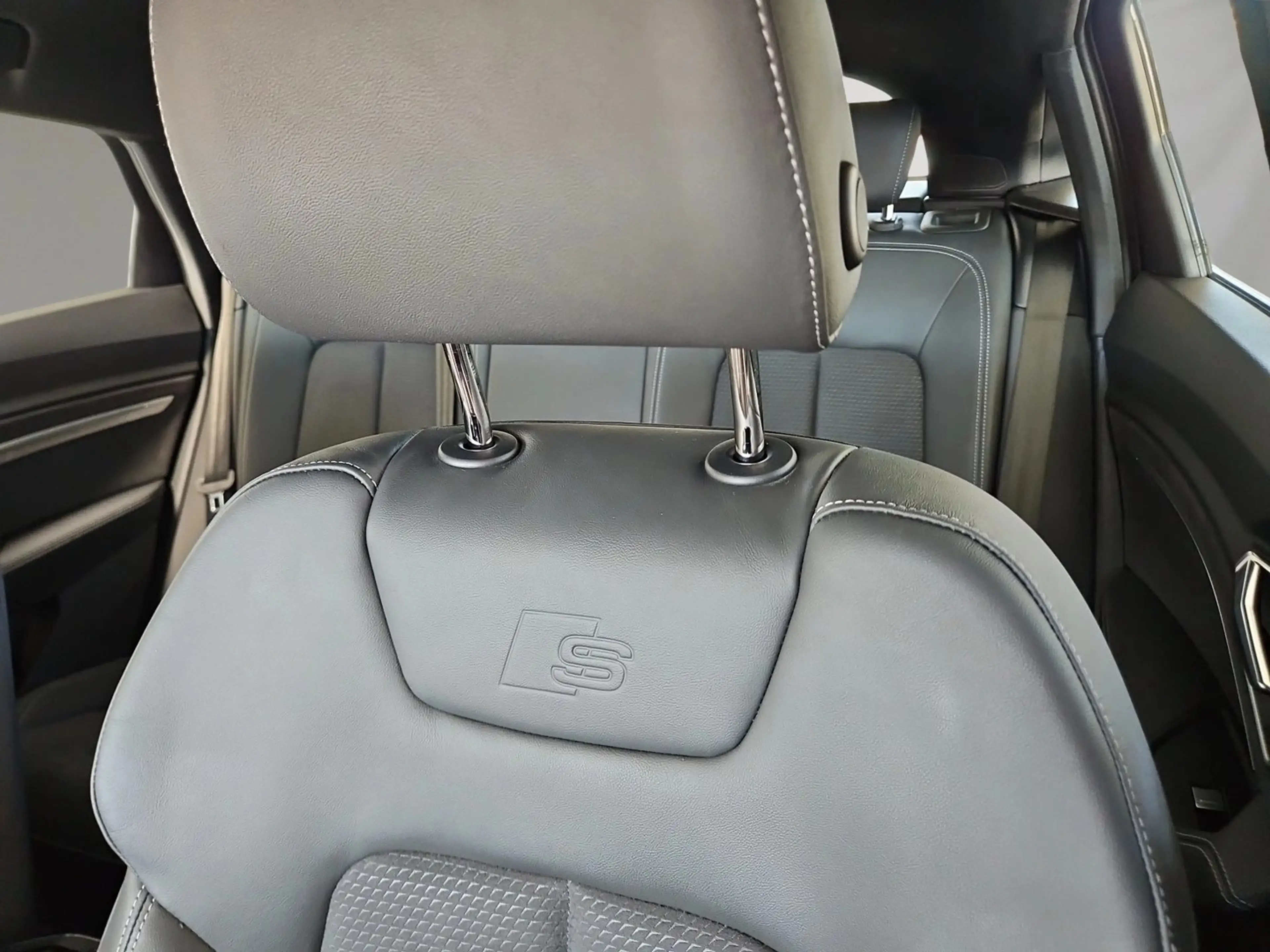 Audi e-tron 55 300 kW Business 4x S-Line!!! — photo 10