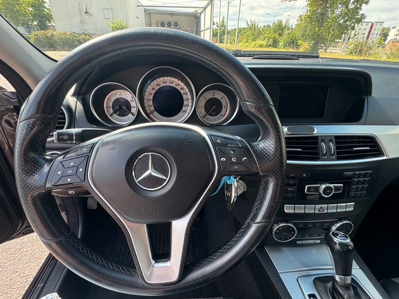 Mercedes-Benz C 200 C Limousine C 200 CDI BlueEfficiency — photo 14