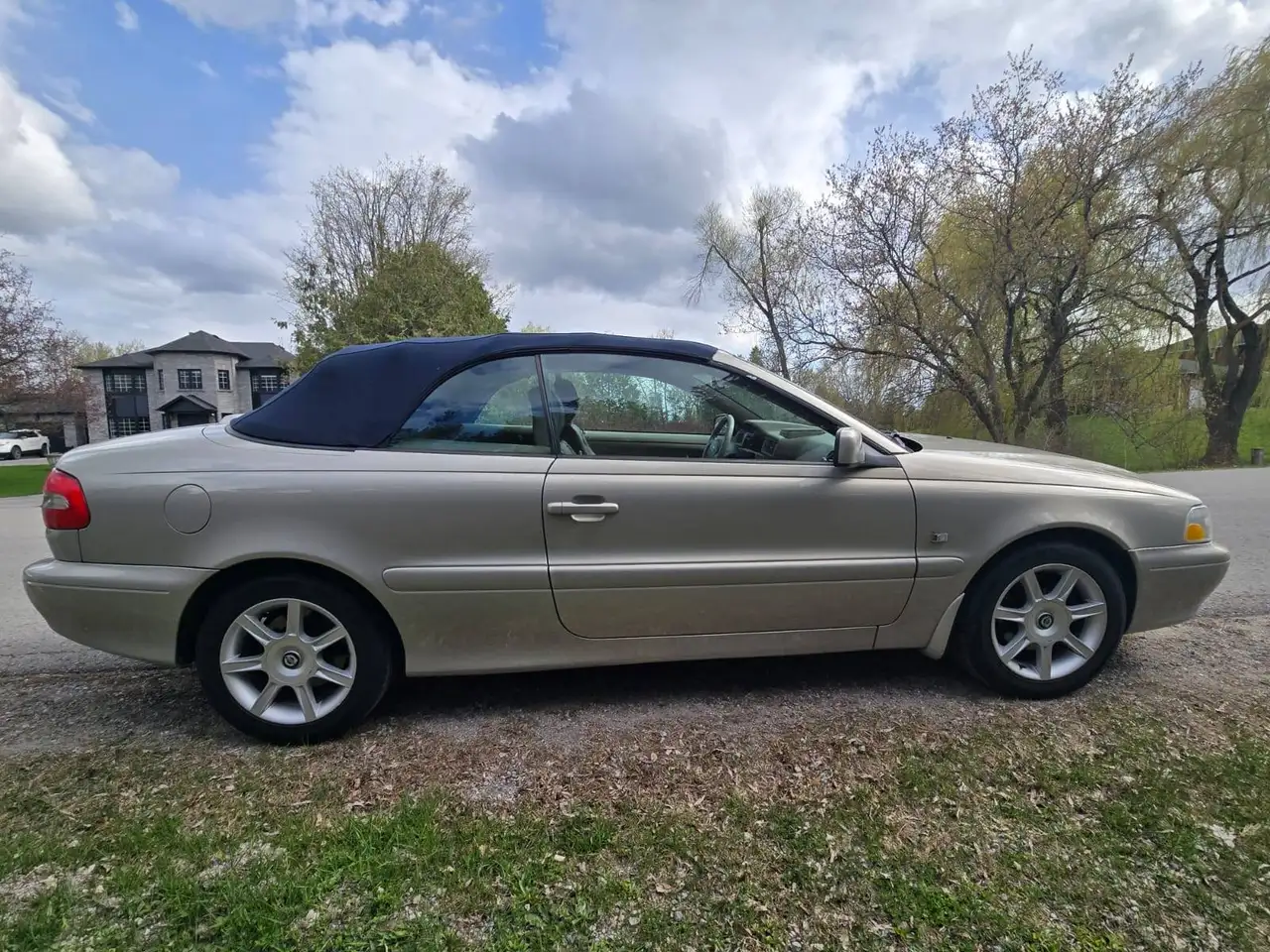 2002 Volvo C70