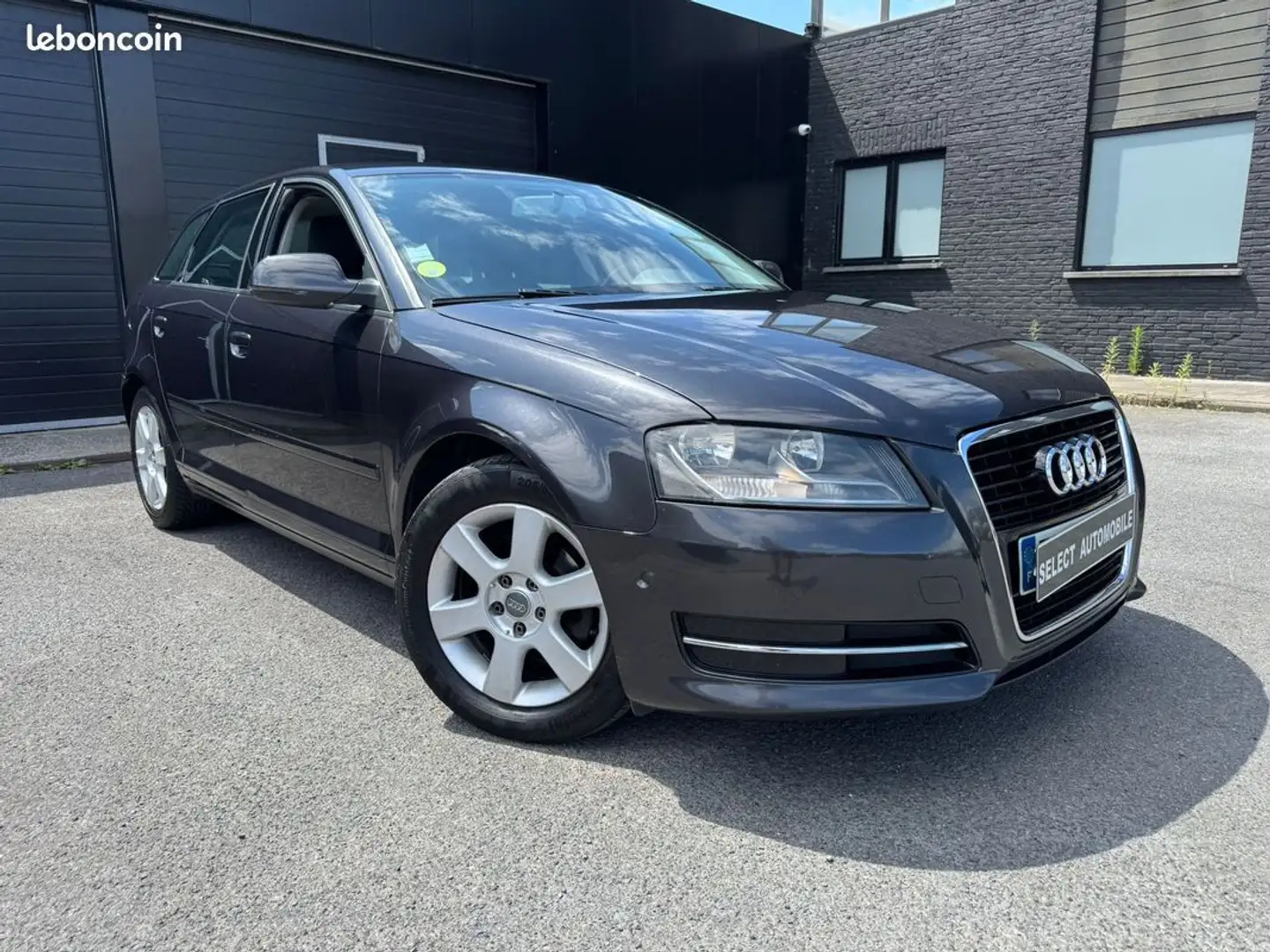 Audi A3 1.6 tdi 105 cv GARANTIE - 2