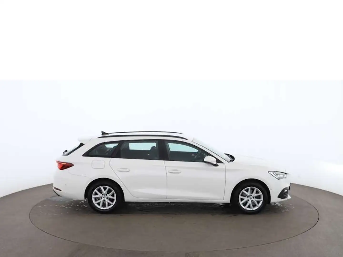 SEAT Leon ST 2.0 TDI Style Aut LED RADAR NAVI ASSIST Weiß - 2