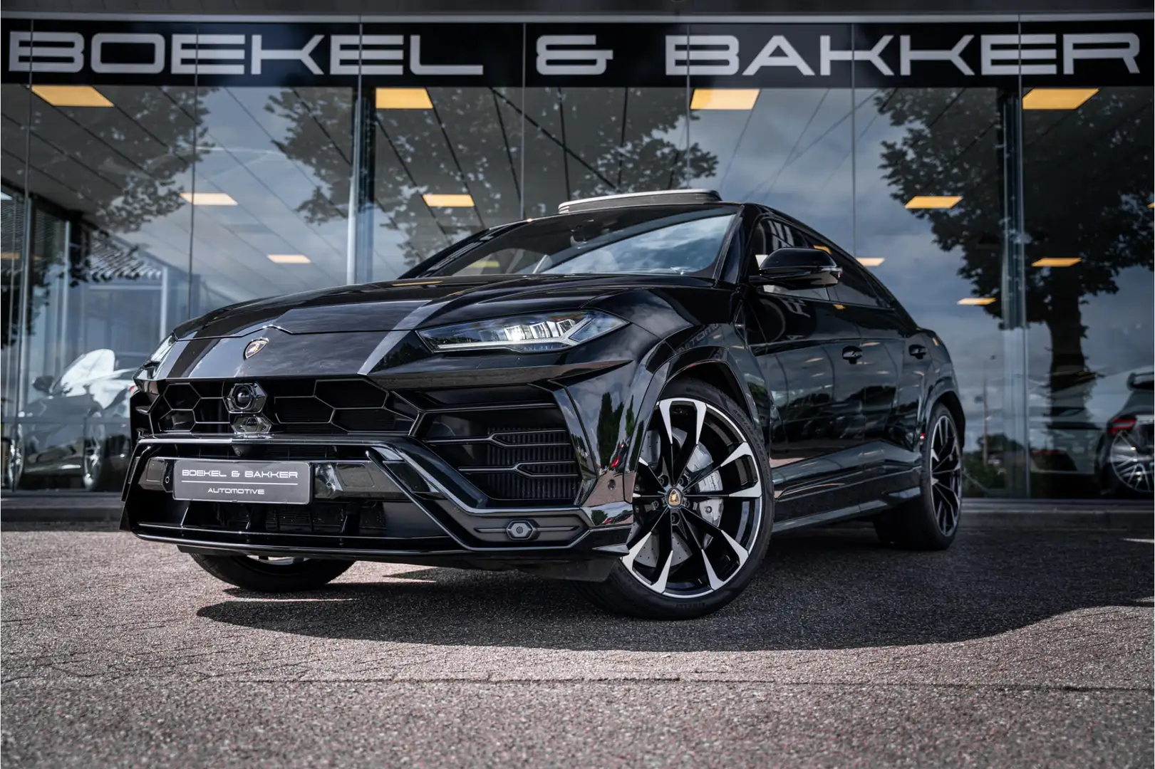 Lamborghini Urus 4.0 V8 (650pk) ** Panodak ** Advanced B&O 3D ** Ma Zwart - 1