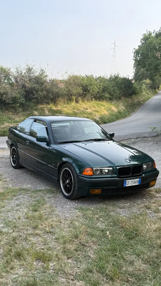 BMW 318is, foto 1