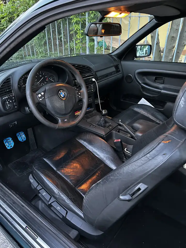 BMW 318is, foto 3