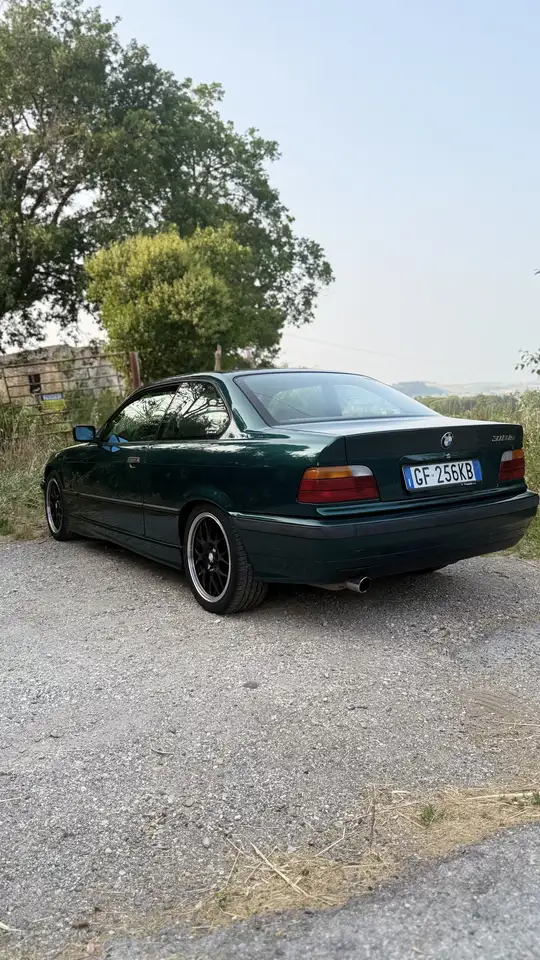 BMW 318is, foto 2