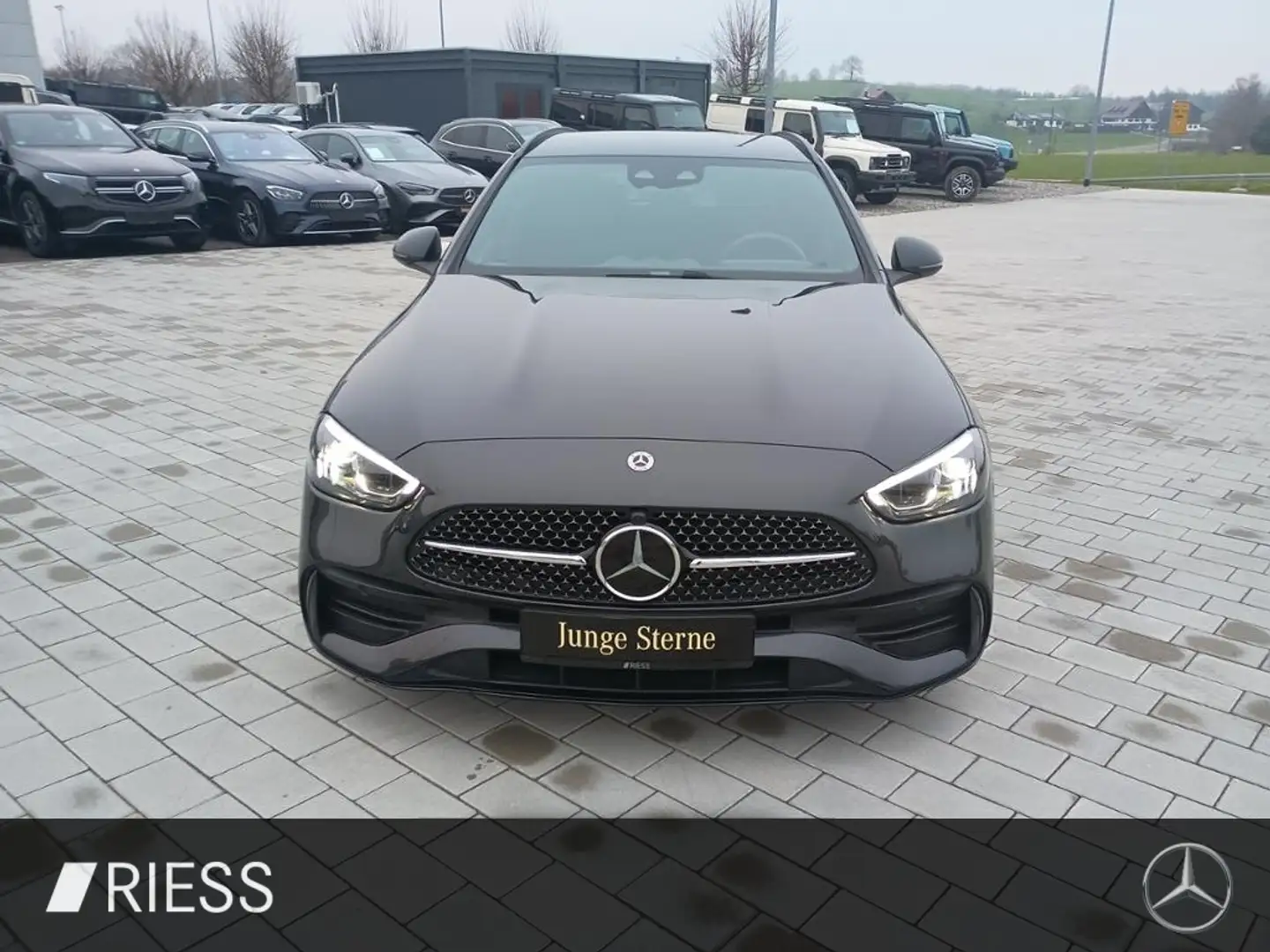 Mercedes-Benz C 220 d T AMG+AHK+Night+Distronic+Navi+Kamera Grau - 2