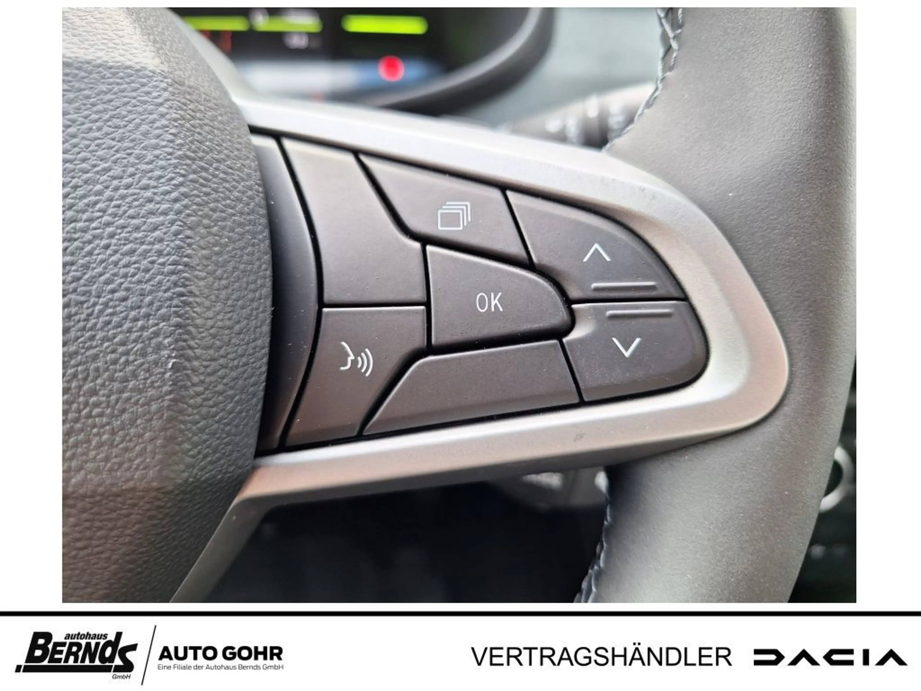 Dacia Jogger Extreme Eco-G 120 SHZ Navi Carplay Kamera Klima — photo 12