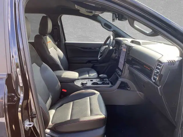 Ford Ranger view 3