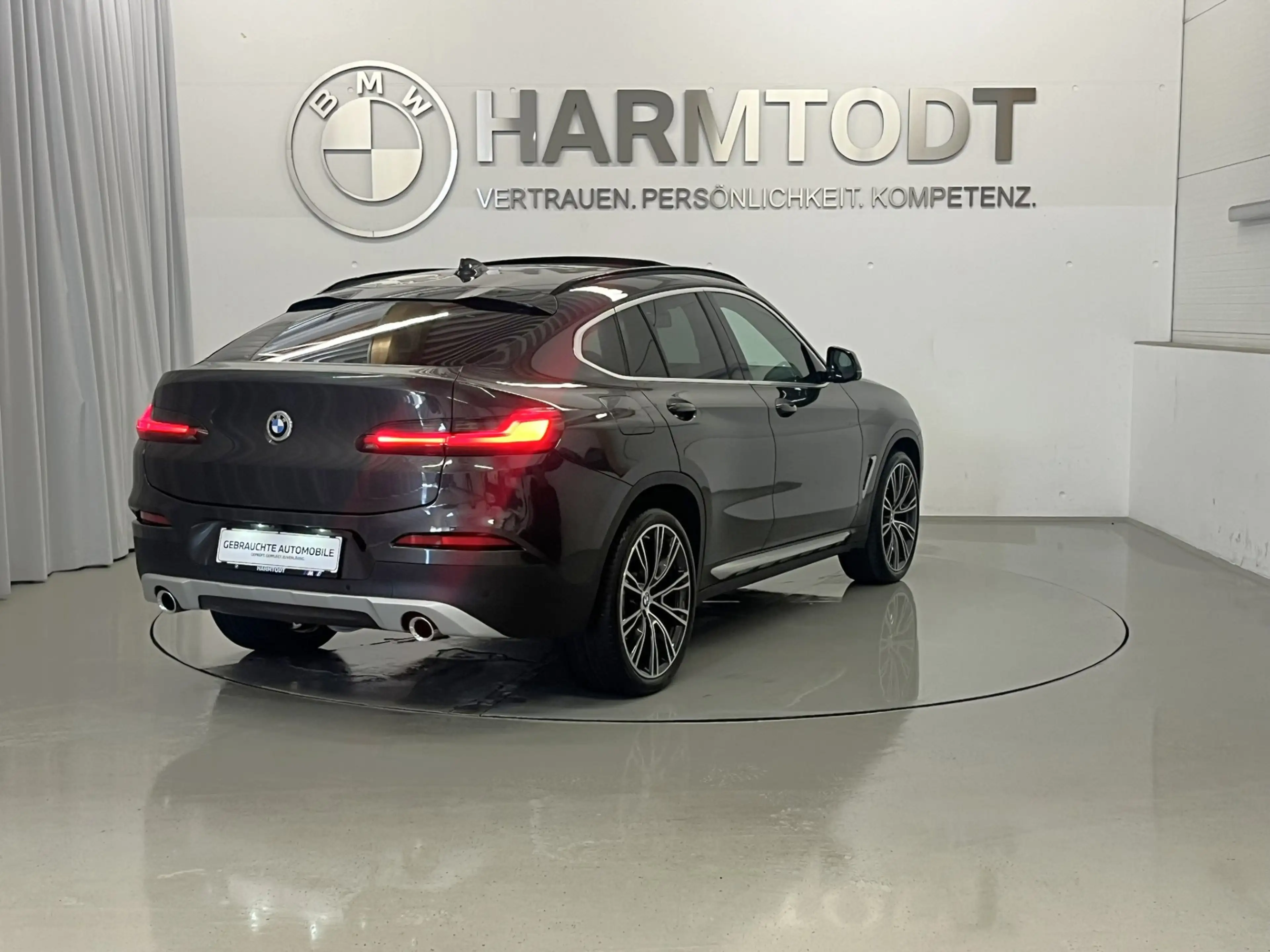 BMW X4 xDrive20d *Modell xLine / Innovationspaket / Pano / AHK* — photo 5