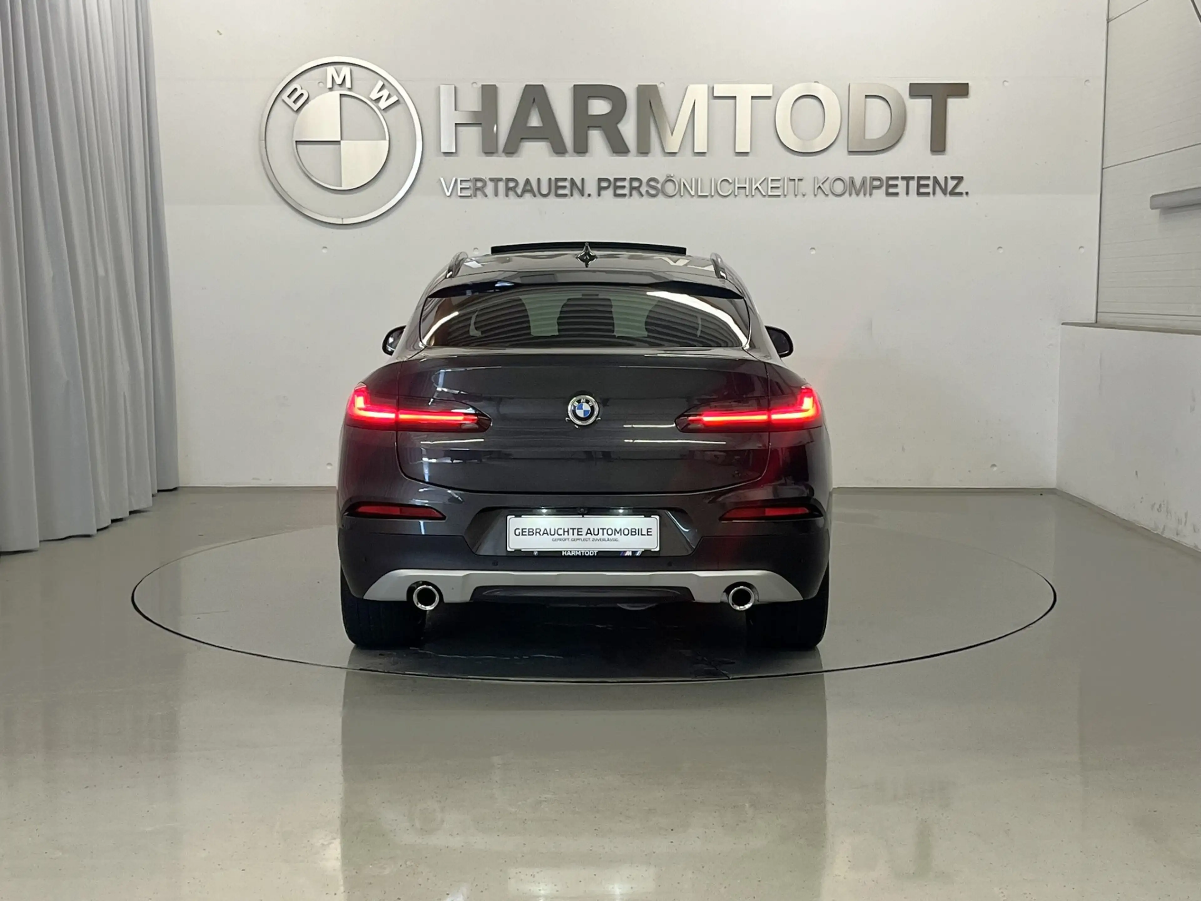BMW X4 xDrive20d *Modell xLine / Innovationspaket / Pano / AHK* — photo 4
