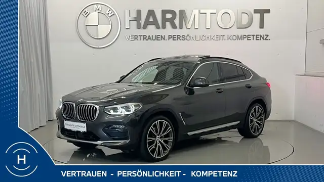 BMW X4 xDrive20d *Modell xLine / Innovationspaket / Pano / AHK*
