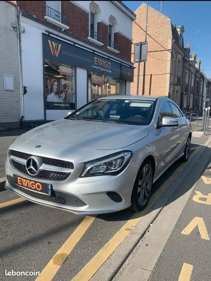 Mercedes-Benz CLA 200 Classe coupe 2.2 200 cdi 135 business executive Gris - 1