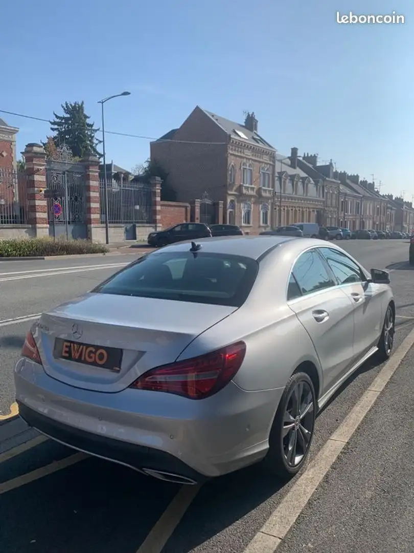 Mercedes-Benz CLA 200 Classe coupe 2.2 200 cdi 135 business executive Gris - 2