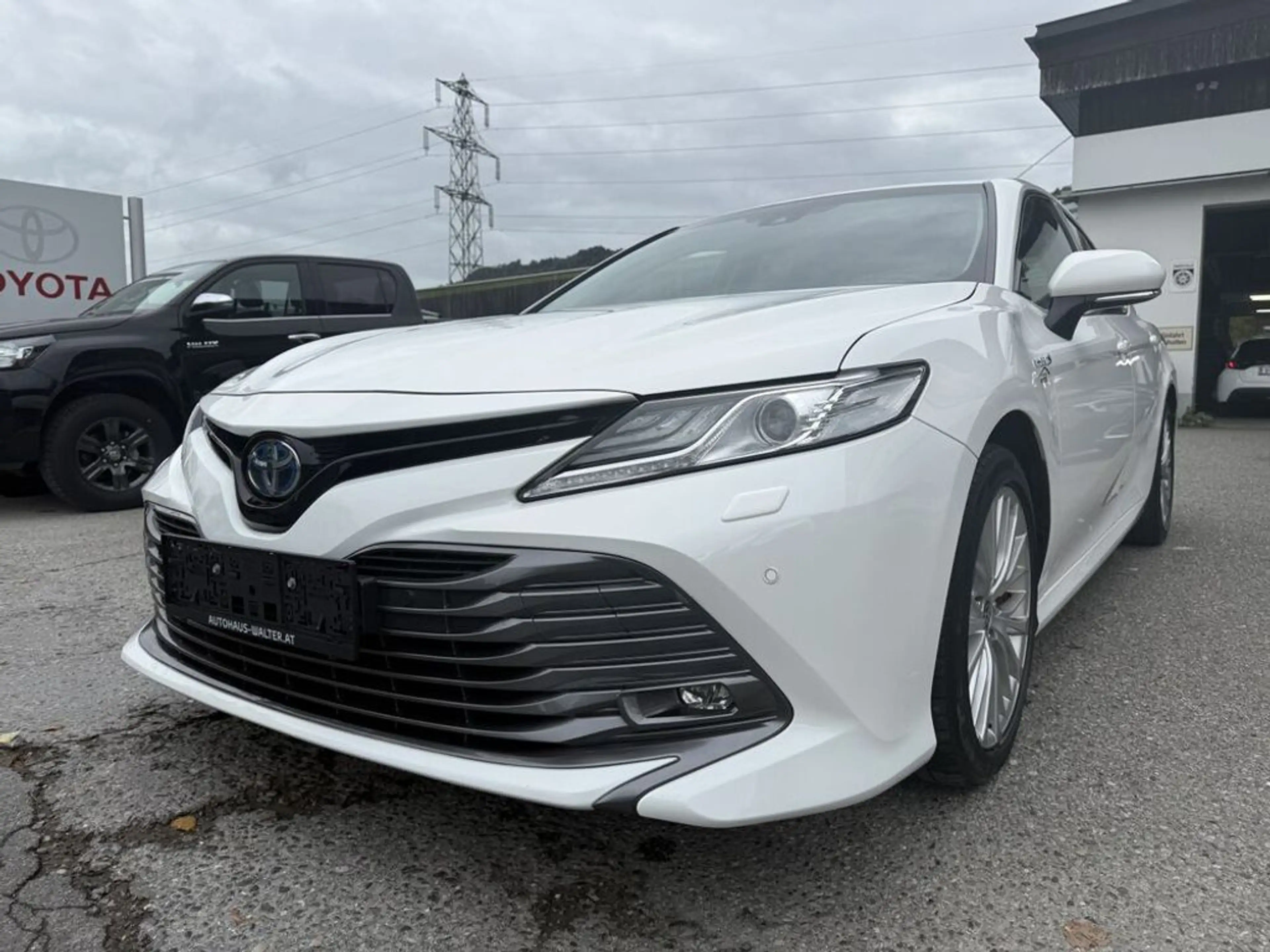 Toyota Camry 2,5 Hybrid Lounge Aut. — photo 4