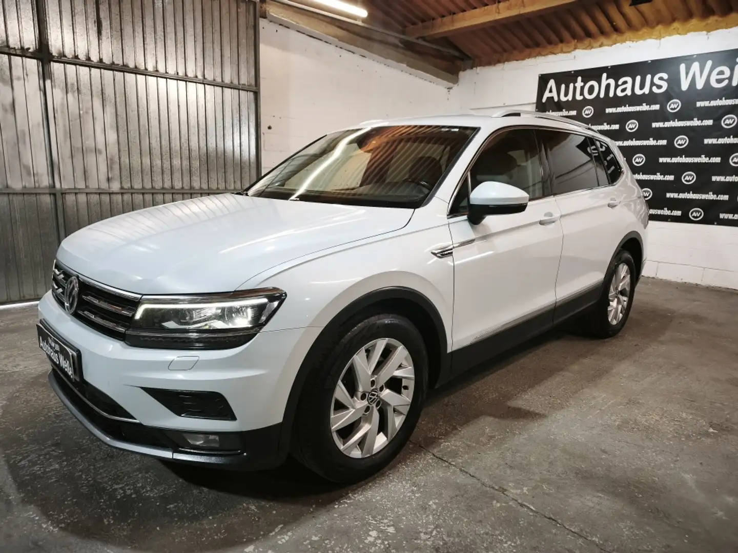 Volkswagen Tiguan Allspace 2.0TDI Sport 4M DSG 140kW Gris - 1