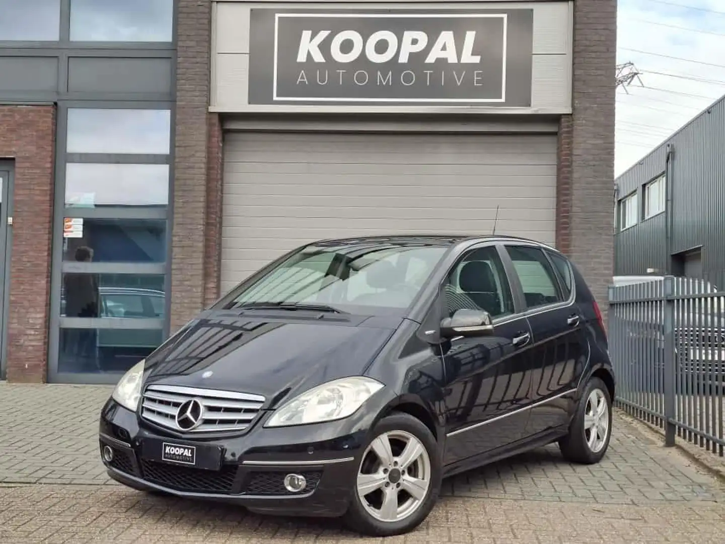 Mercedes-Benz A 150 Avantgarde | Airco | Automaat | PDC | NAP Noir - 1