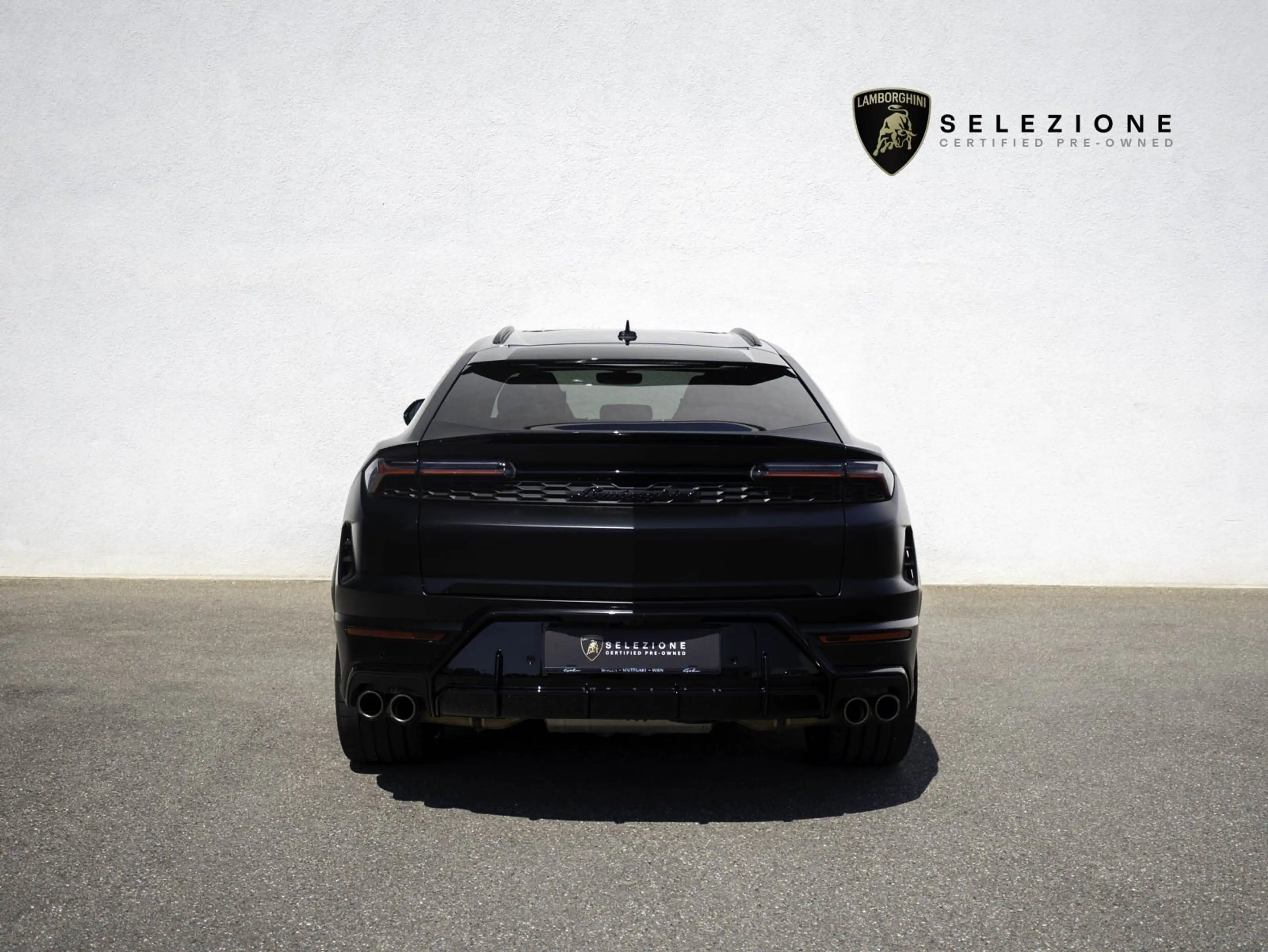 Lamborghini Urus SE AKRAPOVIC B&O PANO MASSAGE PARK-ASSIST REAR SEA — photo 4