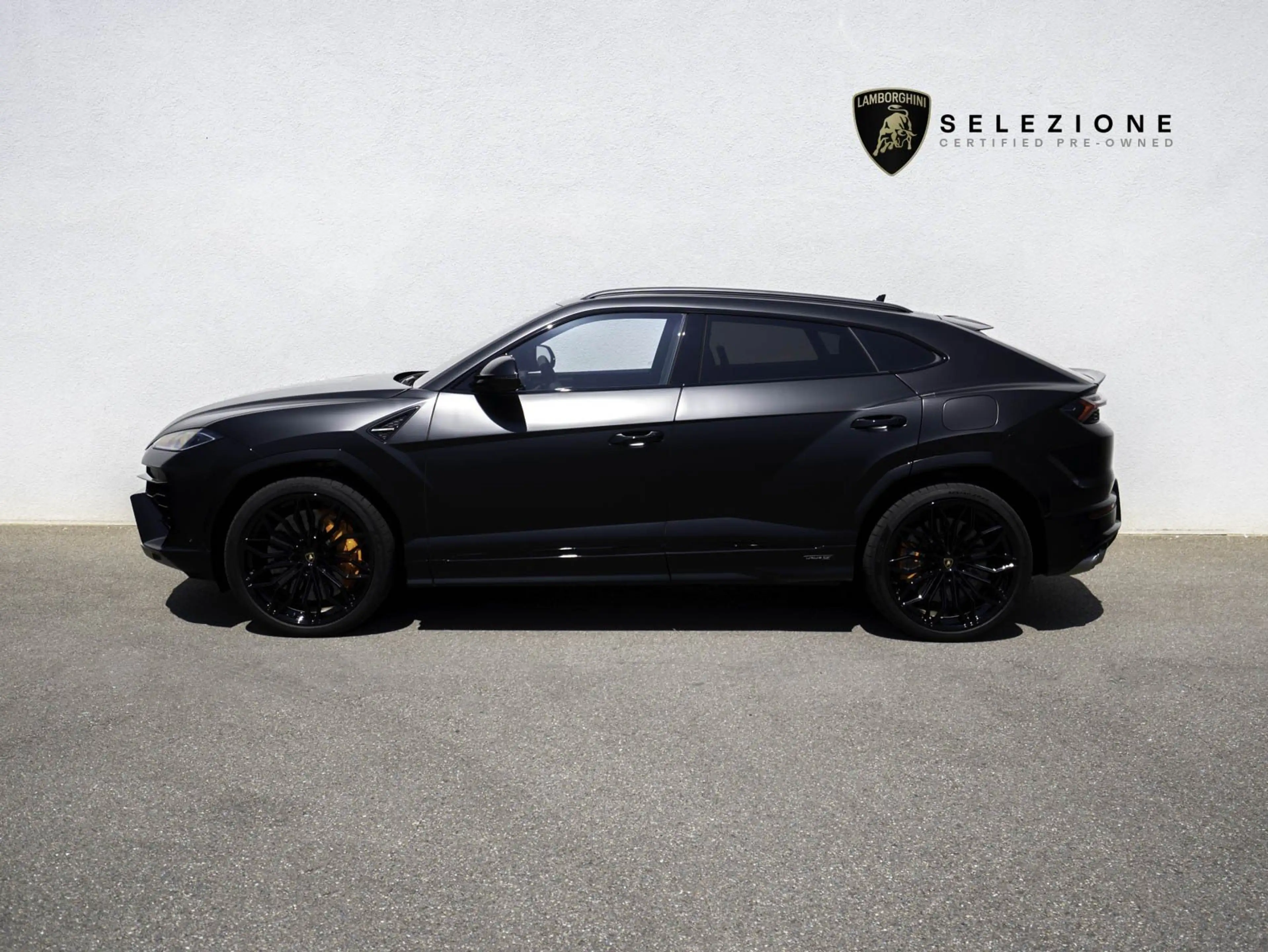 Lamborghini Urus SE AKRAPOVIC B&O PANO MASSAGE PARK-ASSIST REAR SEA — photo 7