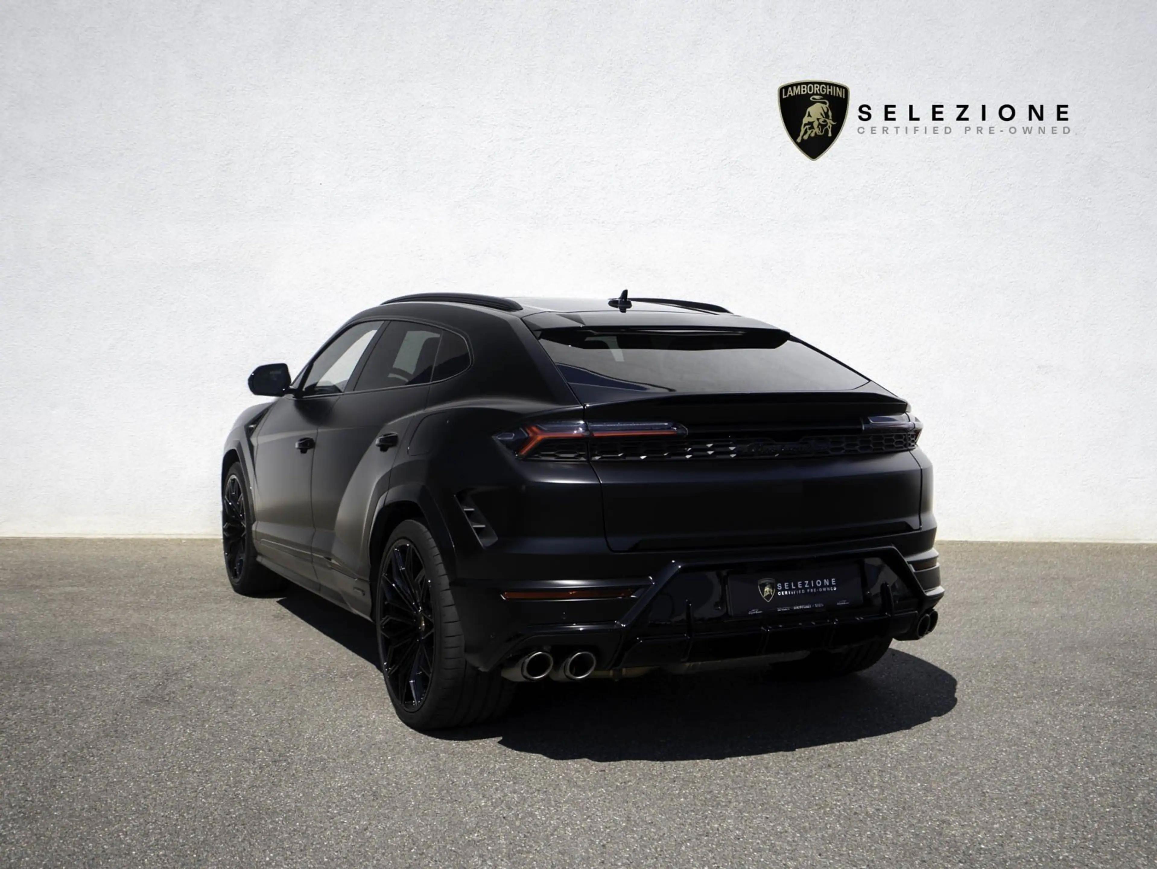 Lamborghini Urus SE AKRAPOVIC B&O PANO MASSAGE PARK-ASSIST REAR SEA — photo 8