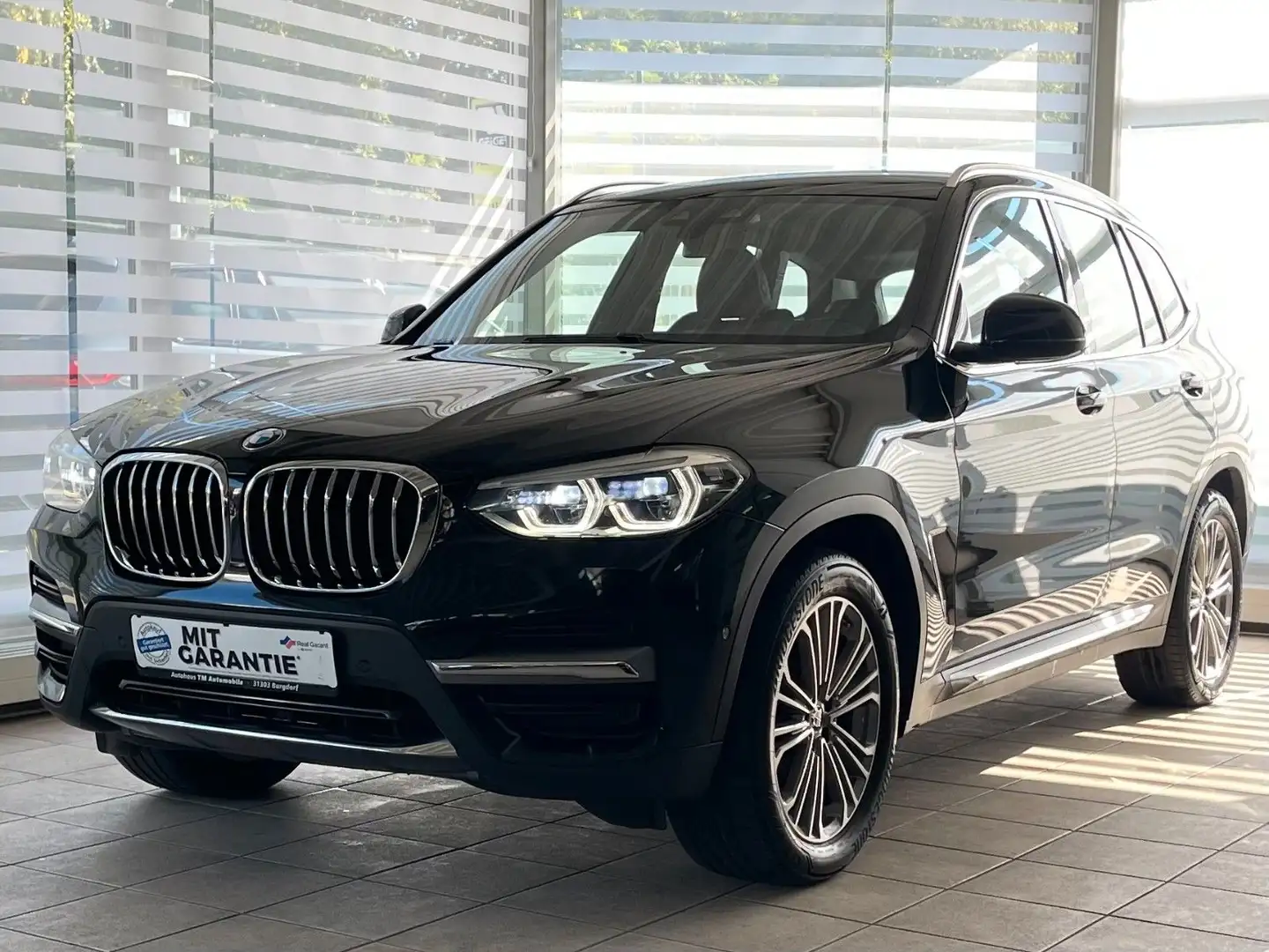 BMW X3 xD20d Luxury Line KAMERA AHK Unfallfrei Schwarz - 1