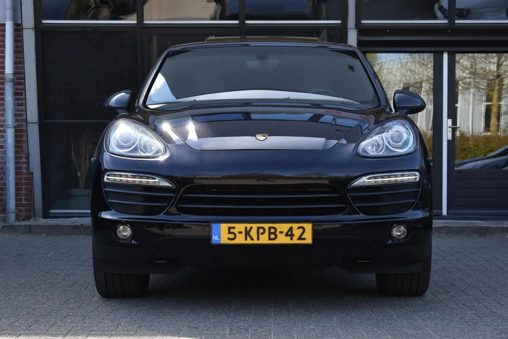 Porsche Cayenne 4.8 S Pano Ketting verv. Leder Cruise Navi Noir - 2