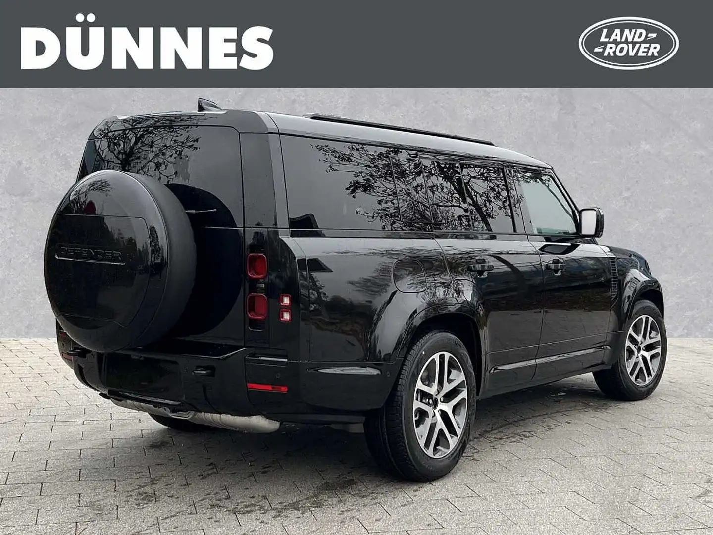Land Rover Defender 130 D300 X-Dynamic HSE Schwarz - 2