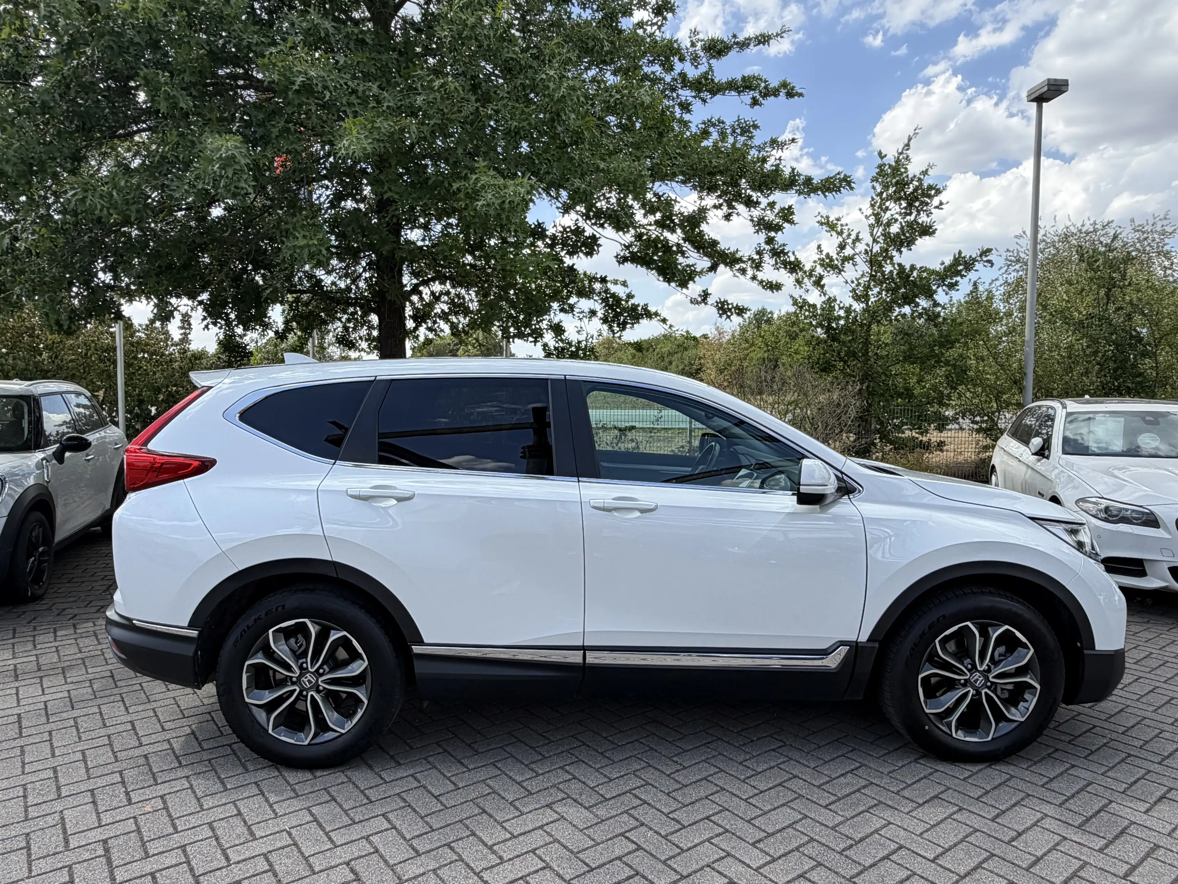 Honda CR-V 2.0 i-MMD HYBRID 2WD Elegance / 1.Hand — photo 3
