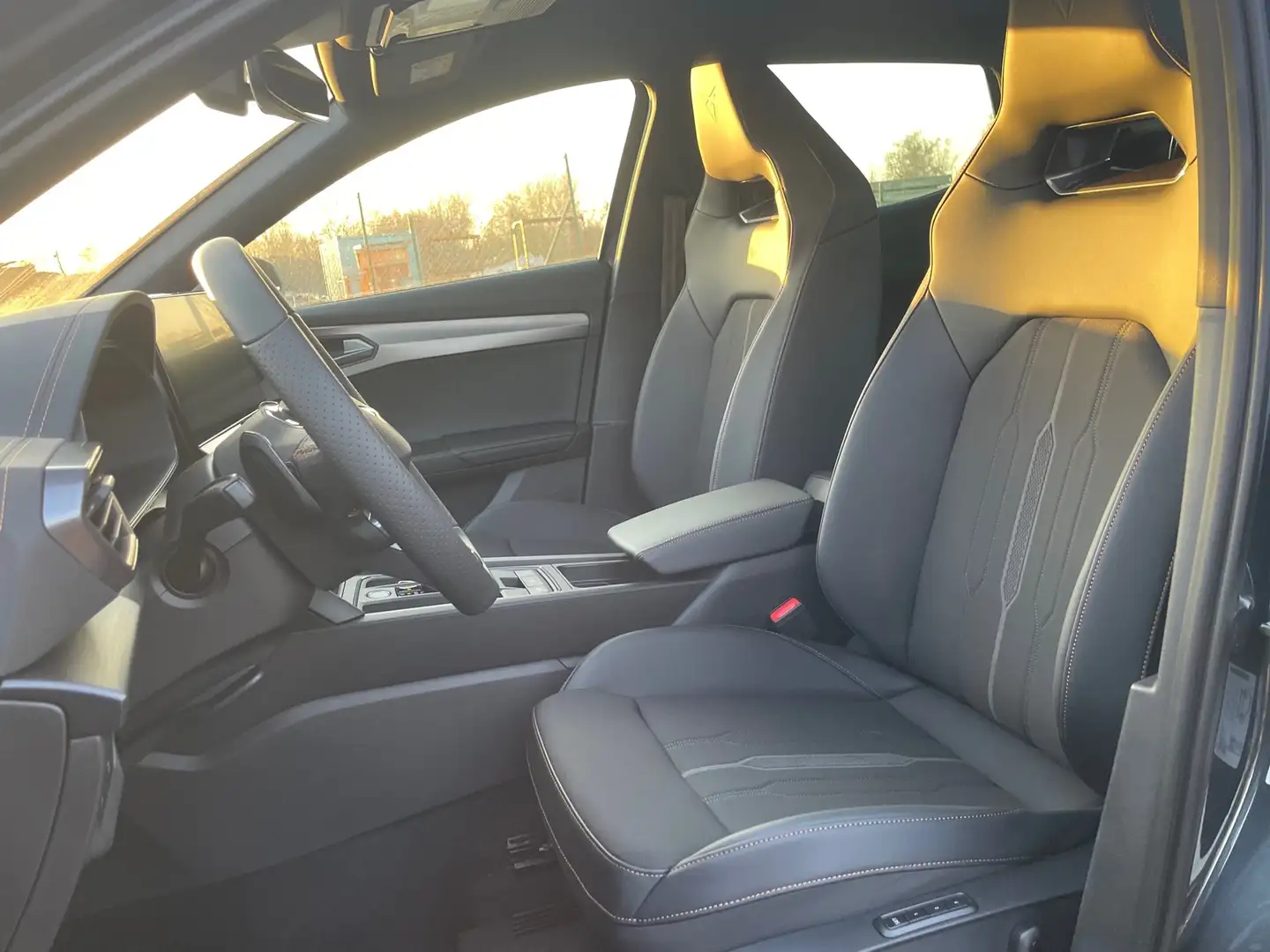 CUPRA Formentor VZ 2.0TSI DSG 4Drive AHK BeatsAudio elektr.Fahrers Grau - 2