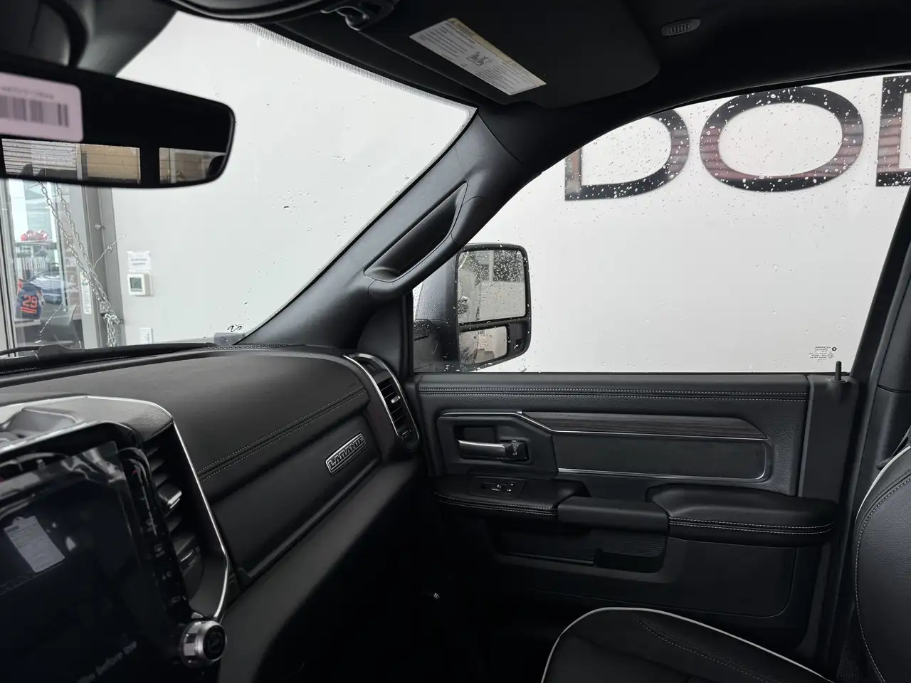 RAM 3500 снимка RAM 3500