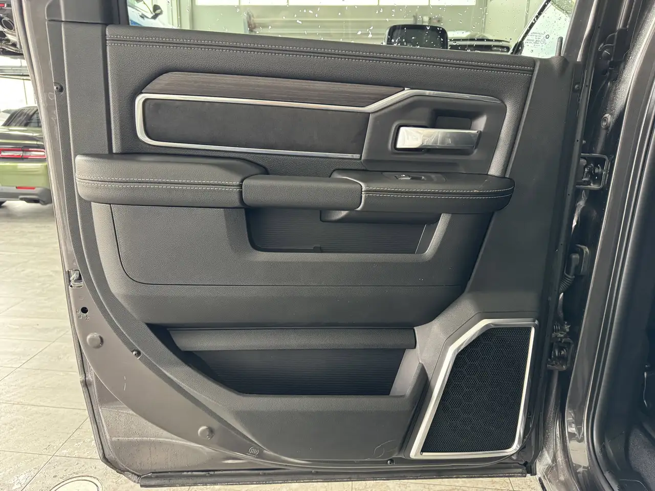 RAM 3500 снимка RAM 3500