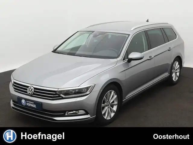 Volkswagen Passat Variant 1.4 TSI ACT Highline Automaat | Navigatie | Stoelv