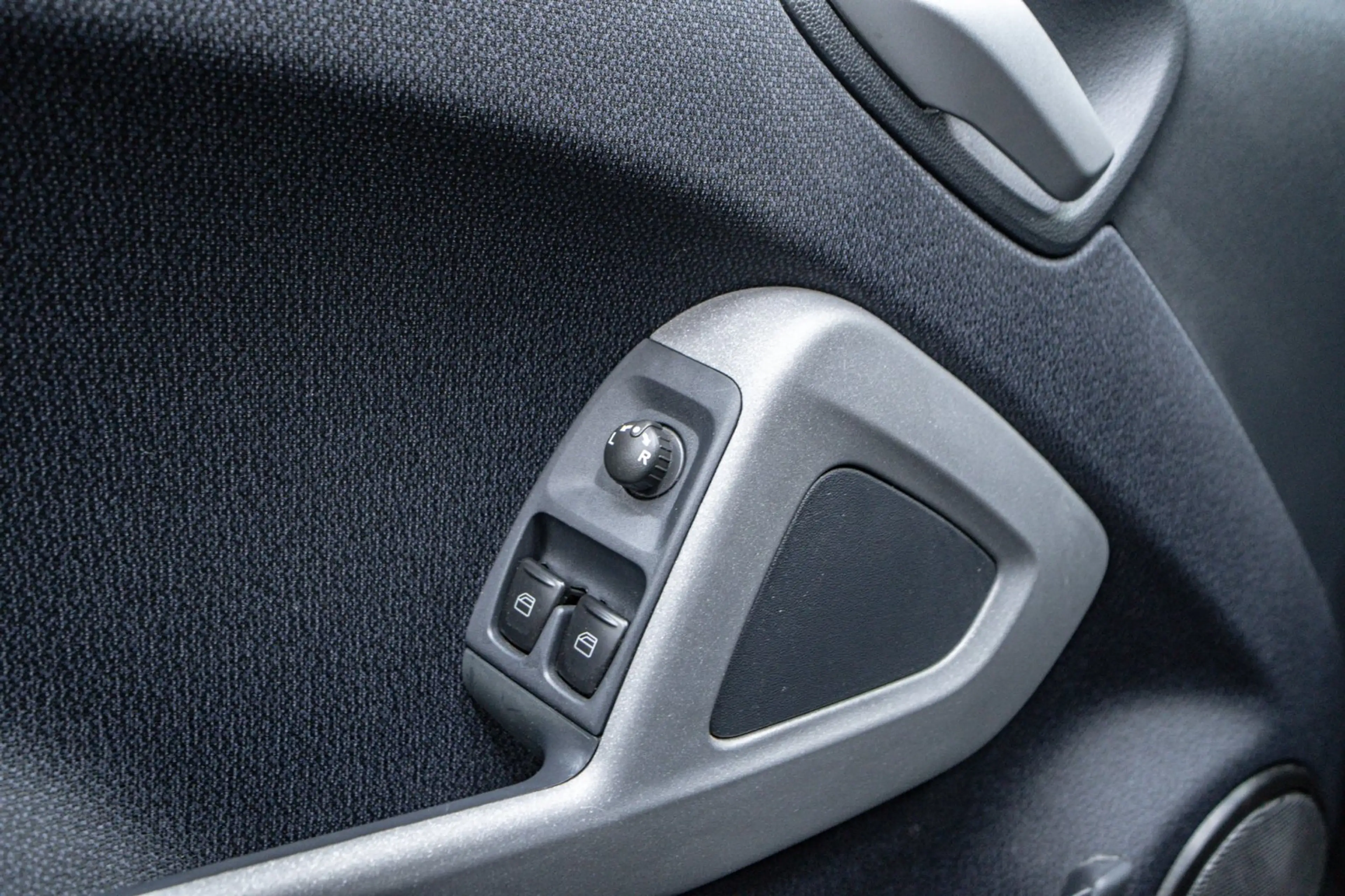 smart forTwo coupe cdi passion 1HAND SERVO — photo 13