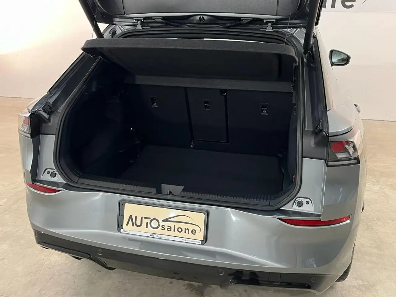 Volkswagen T-Roc 1.5 etsi R-Line 150cv dsg 20