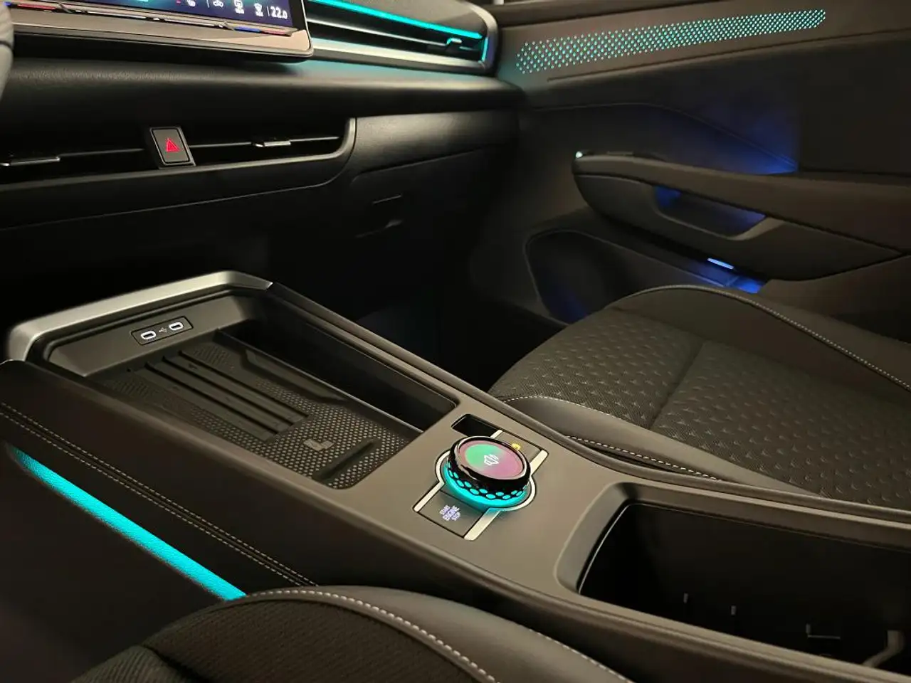 Volkswagen T-Roc 1.5 etsi R-Line 150cv dsg 15