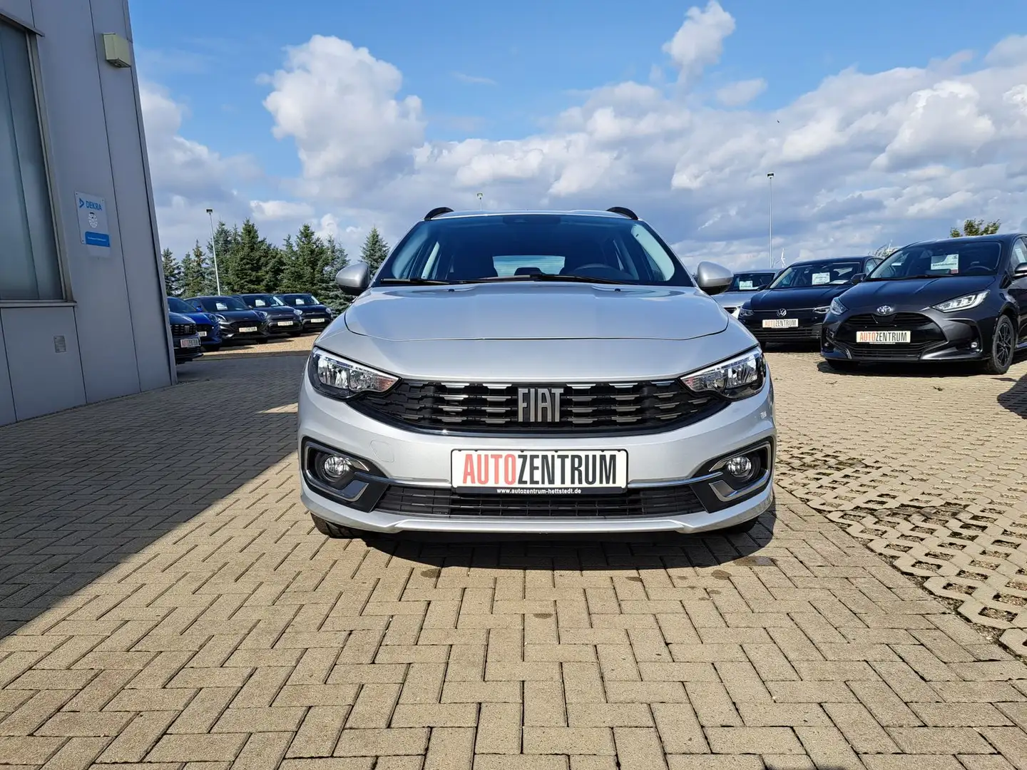 Fiat Tipo Kombi 1.0 City Life APP-CONNECT-NAVI ALU Plateado - 2