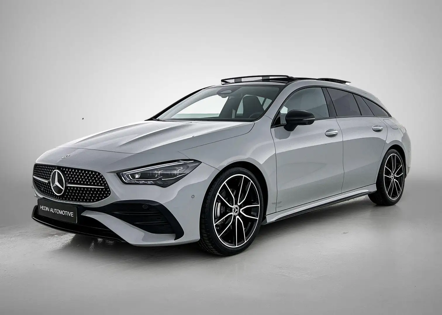 Mercedes-Benz CLA 180 Shooting Brake AMG Line | Panoramisch Dak | Memory Grau - 1