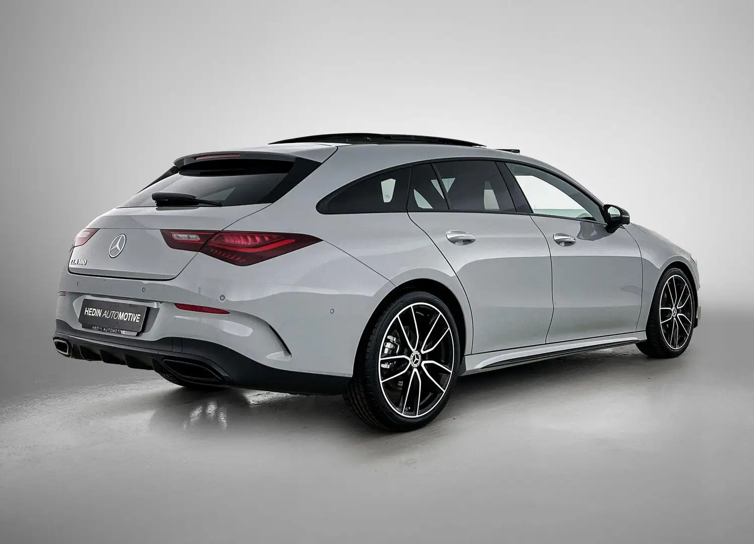 Mercedes-Benz CLA 180 Shooting Brake AMG Line | Panoramisch Dak | Memory Grau - 2