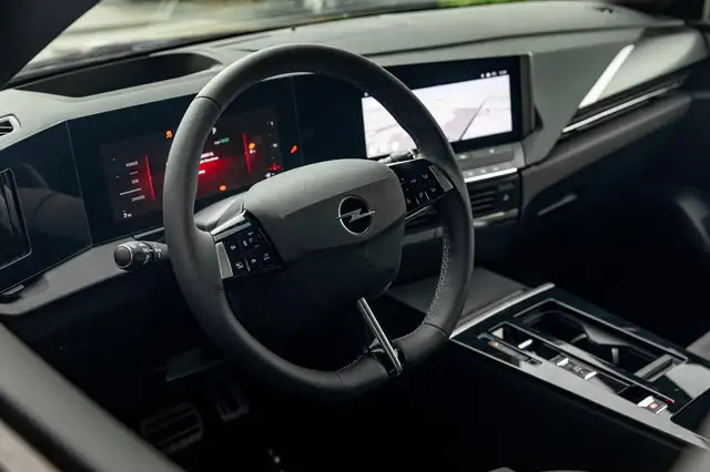 Opel Astra GS | 130 PK AT | 360° Camera | Zetelverw. | Nav...