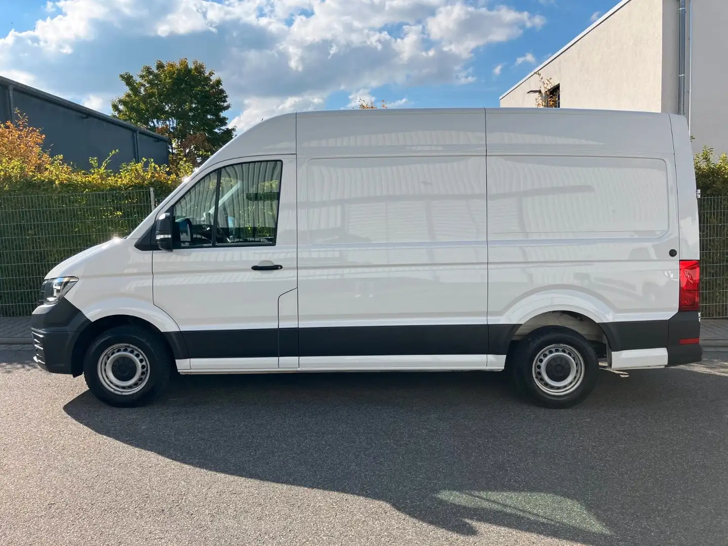 Volkswagen Crafter 35 mittellang Hochdach FWD "1.Hand" Weiß - 1