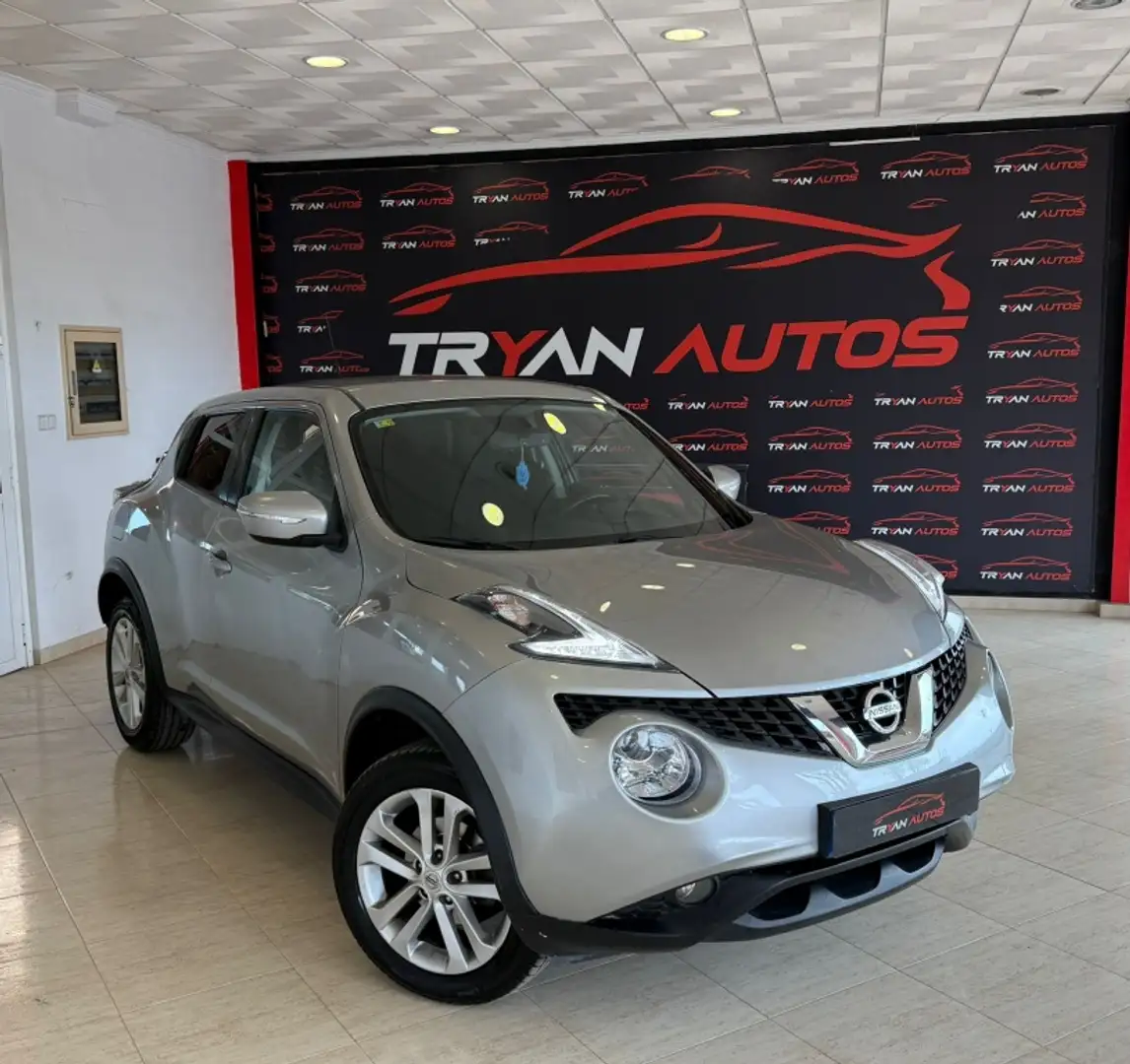 Nissan Juke 1.5dCi Visia 4x2 Gris - 1