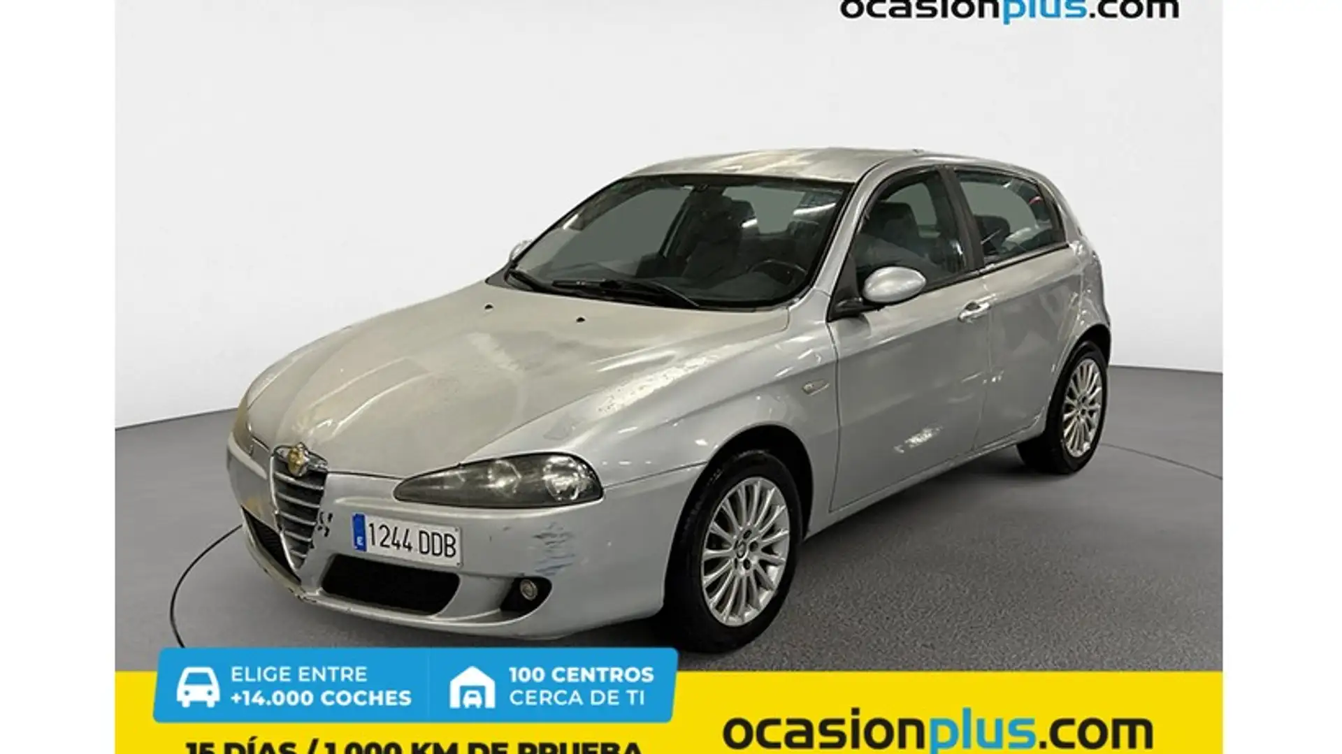 Alfa Romeo 147 1.6 TS Progression 120 Gris - 1
